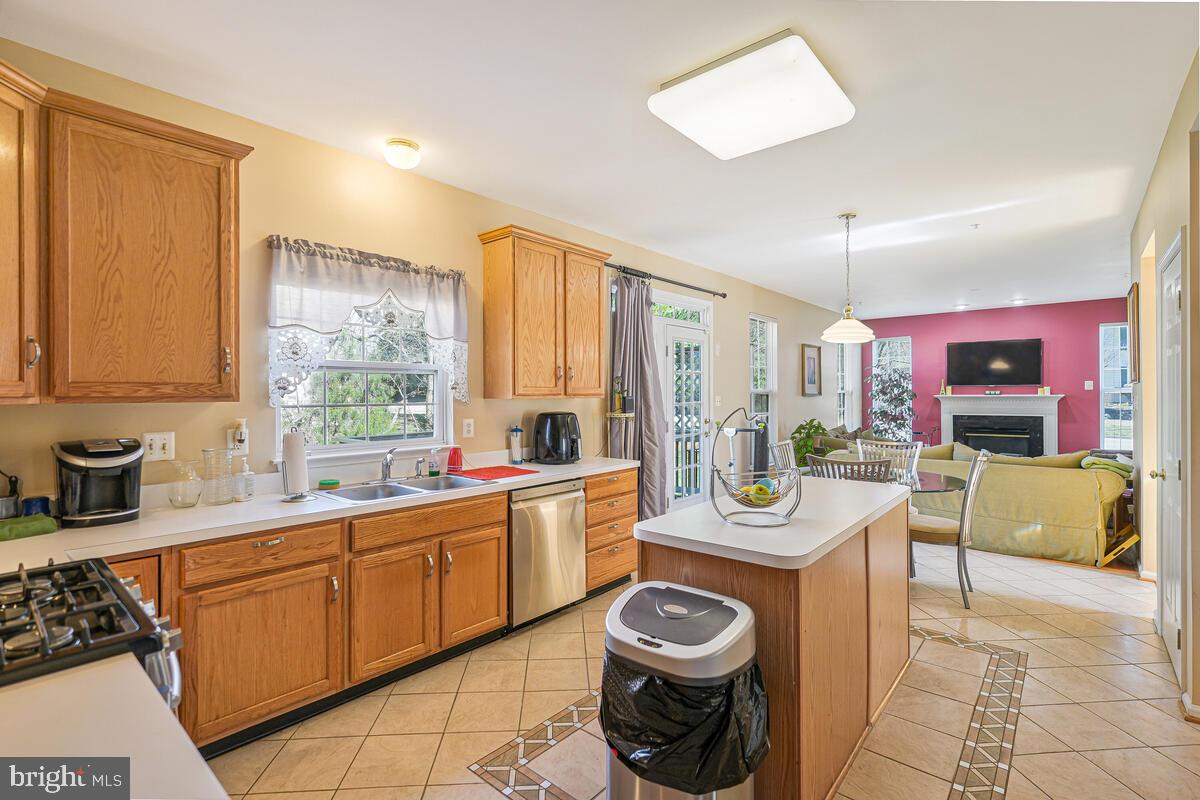 SUMMIT CREEK - Residential