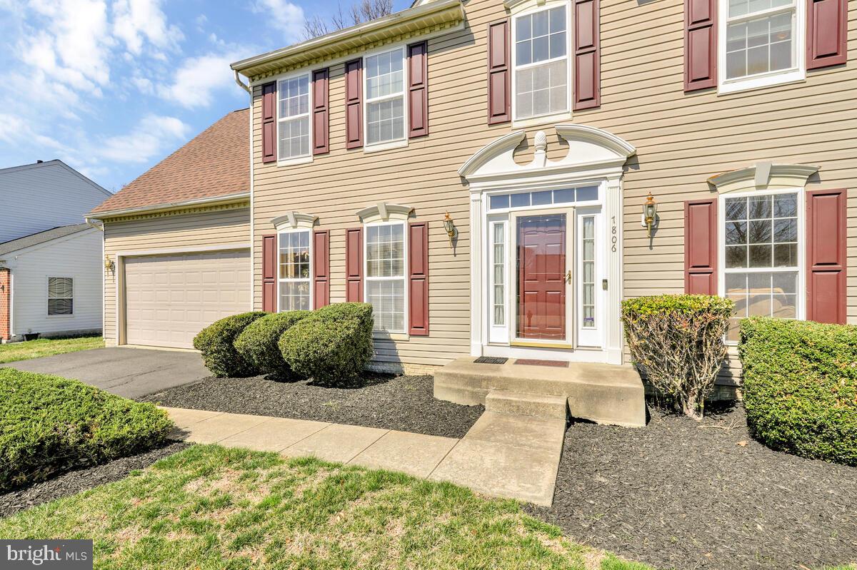 SUMMIT CREEK - Residential