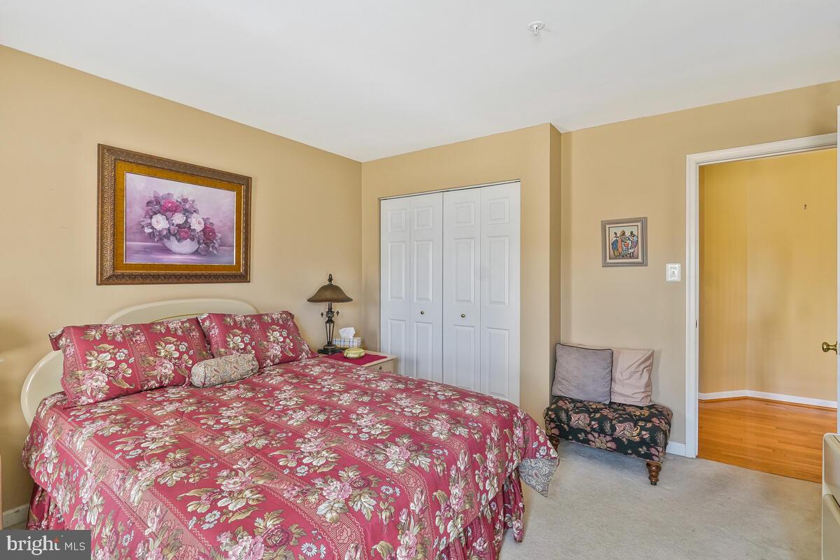 SUMMIT CREEK - Residential