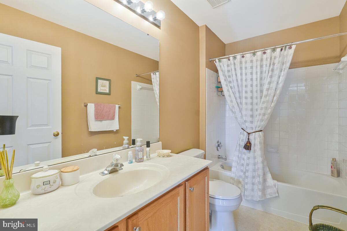 SUMMIT CREEK - Residential