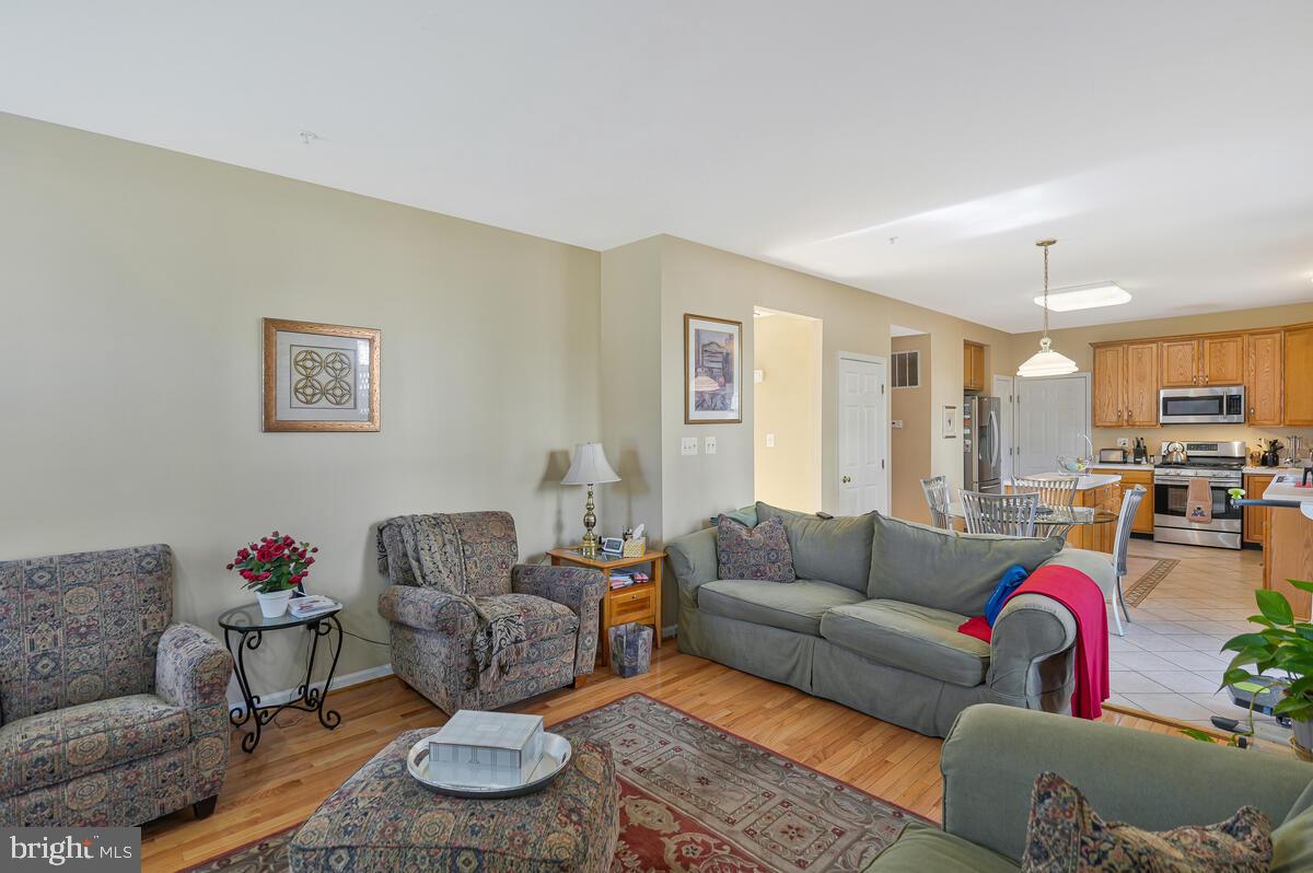 SUMMIT CREEK - Residential