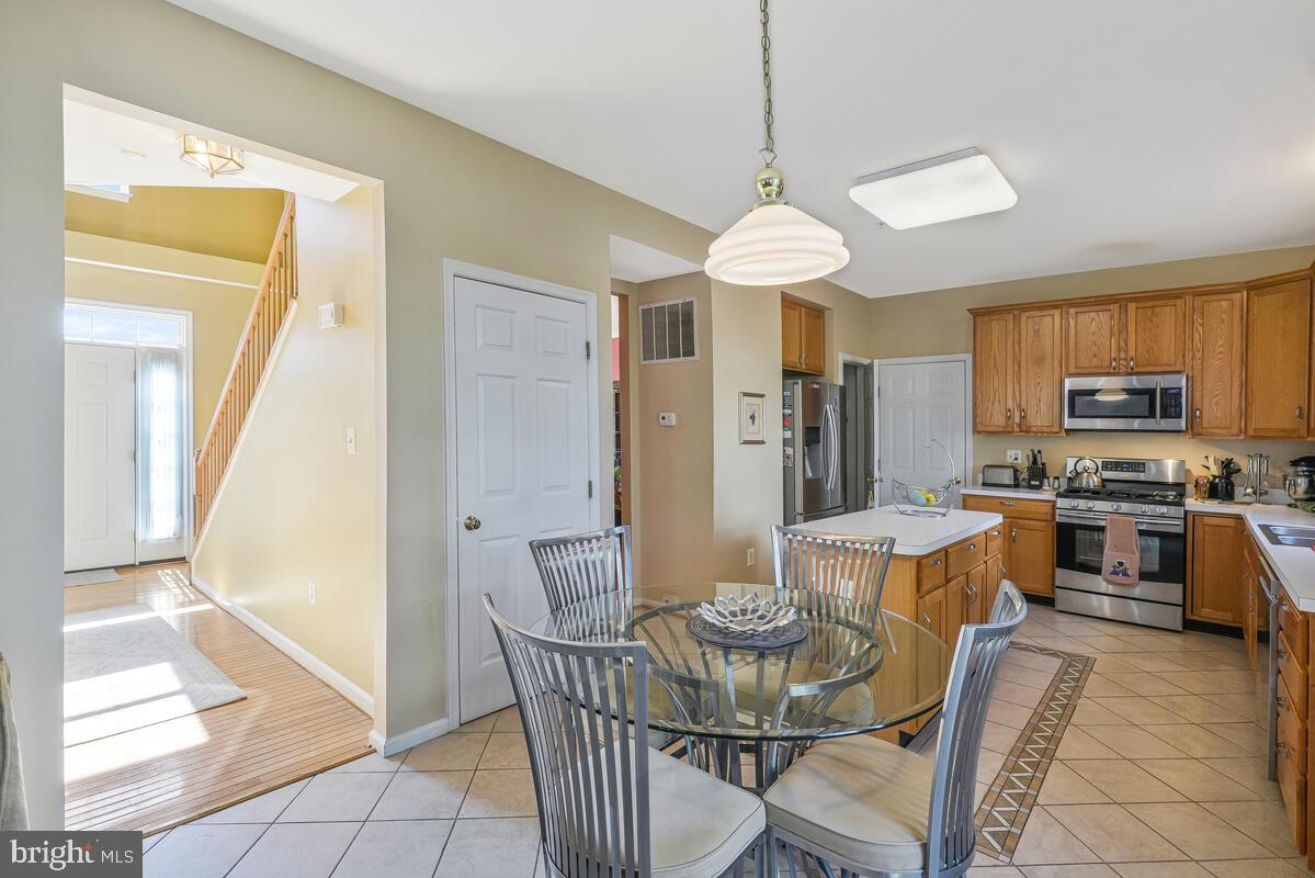 SUMMIT CREEK - Residential