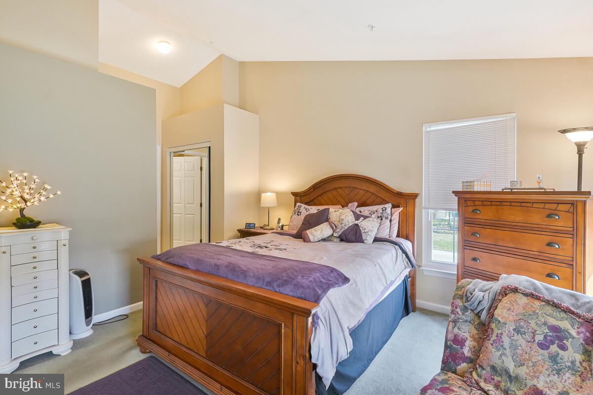 SUMMIT CREEK - Residential