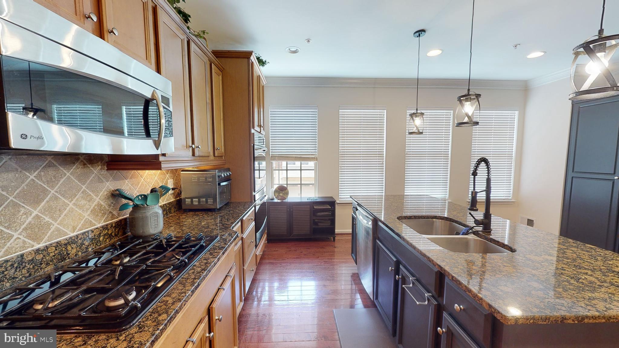 POTOMAC OVERLOOK AT NATIONAL HARBOR - Residential