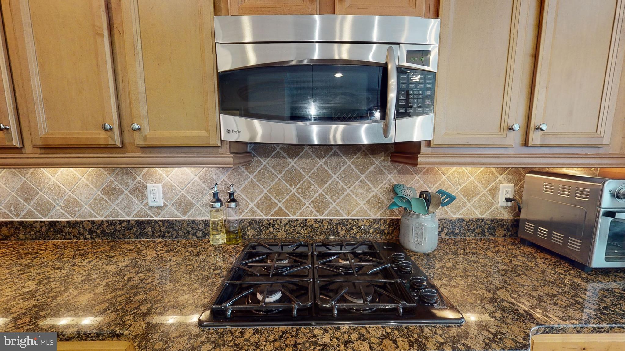 POTOMAC OVERLOOK AT NATIONAL HARBOR - Residential