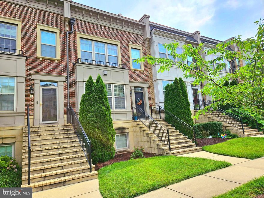 ATTENTION VA BUYERS, **VA Assumable Loan at 2.70%**Step into trouble-free condo living at Potomac Overlook, where from your private rooftop terrace you'll enjoy postcard views of the Potomac River. The welcoming interior is rich with comforts. Hardwoods are visually and acoustically pleasing. The chef-inspired kitchen is a well-presented dish of inspiring counter space, a gorgeous island, and major appliances, ready to follow your culinary directions. After you tour this one, your list of required kitchen features for any home might include these double ovens. The primary bedroom offers welcome respite at the end of the day. In addition to the convenience of the private bathroom (jetted hot tub), you will find ample closet space to let your wardrobe breathe. The other 2 bedrooms--ready for guests or residents, and for your decorative touch-- are a great place to turn in for the evening. On the upper level, there is a loft area with wet bar which leads out to the spacious rooftop terrace, perfect for relaxing or entertaining. Surround sound system, gas fireplace, central vacuum, and a 2 car garage with garage door opener. This is a great home base for excursions to enjoy all that National Harbor has to offer. Enjoy water taxi services to DC to watch a game at the Nationals Stadium or to visit the Wharf area. Easy access to 495&210. Close proximity to Joint Base Anacostia-Bolling and Joint Base Andrews, Ronald Reagan Washington National Airport, DC, Alexandria and Arlington. This one is the right place at the right time for you!