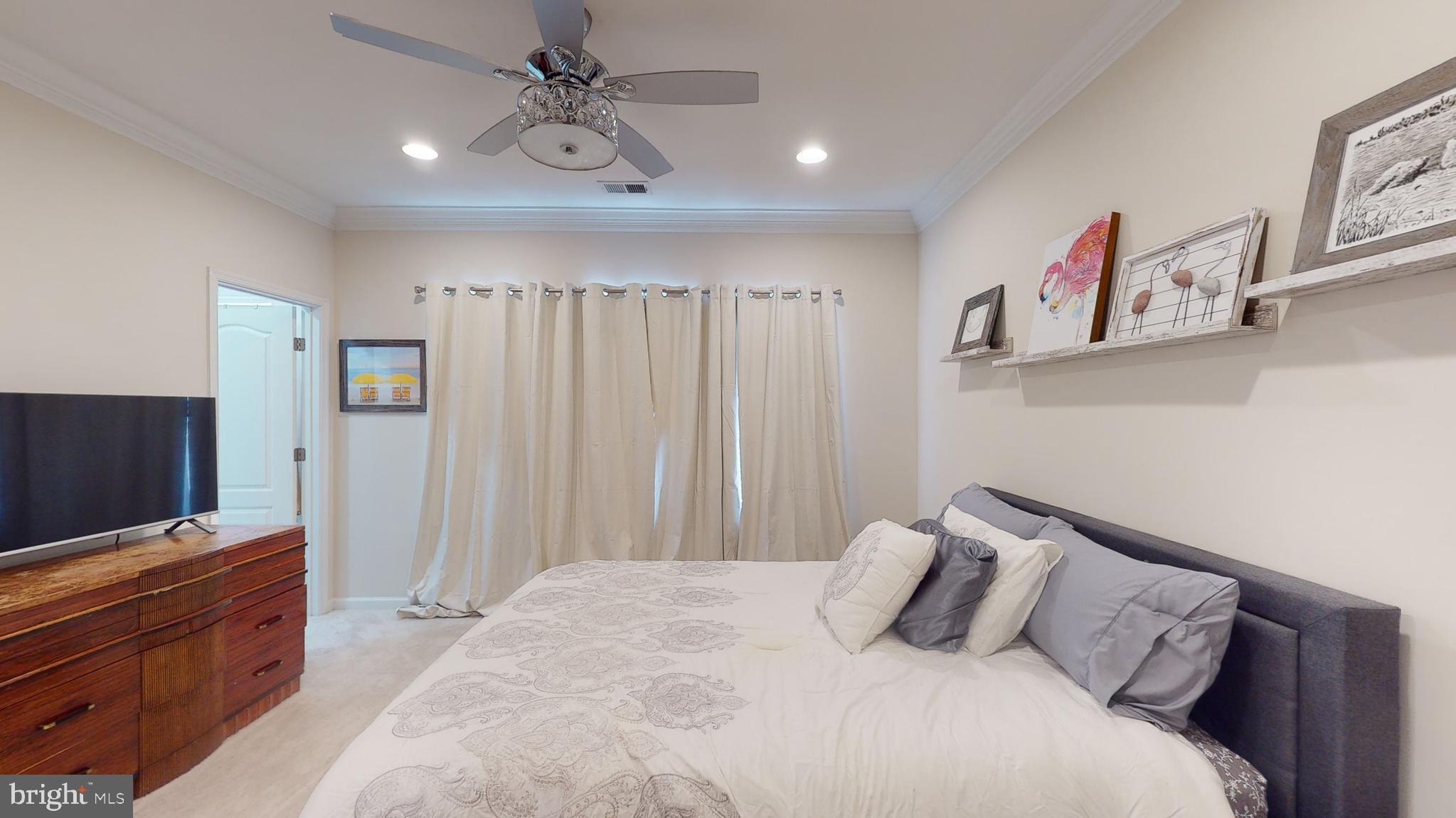 POTOMAC OVERLOOK AT NATIONAL HARBOR - Residential