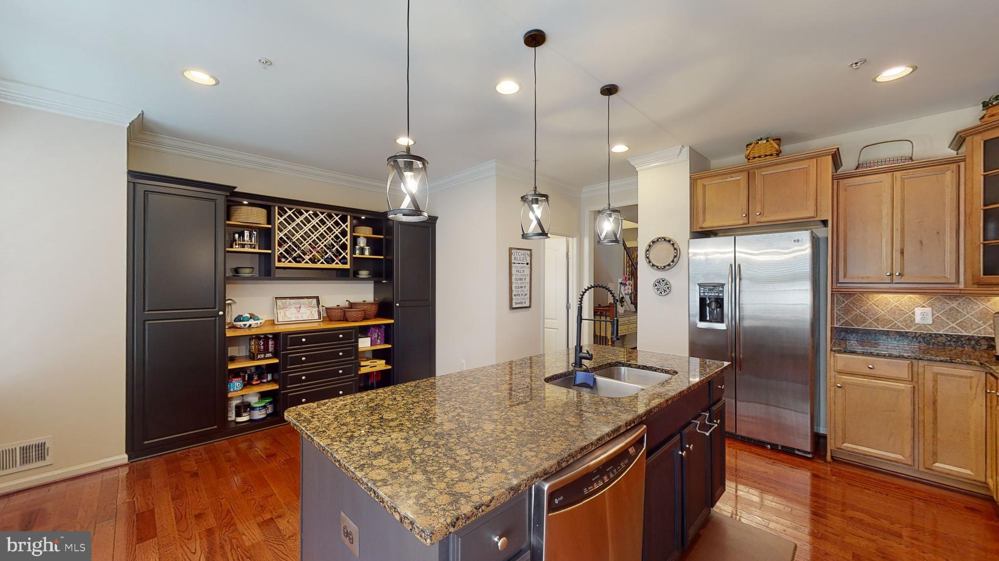 POTOMAC OVERLOOK AT NATIONAL HARBOR - Residential