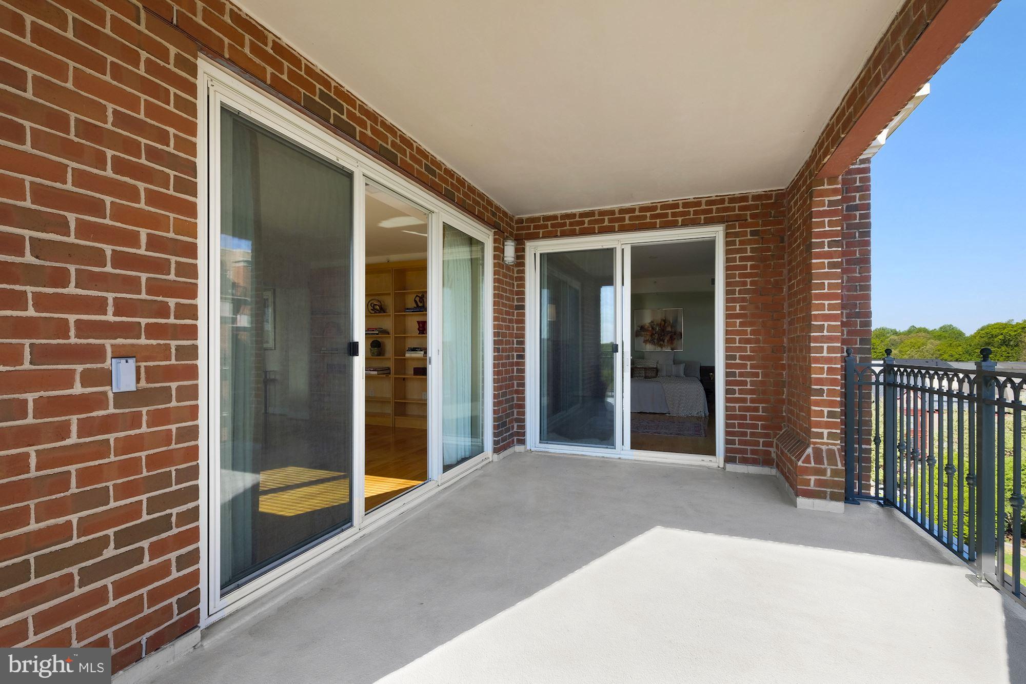 PARK POTOMAC - Residential
