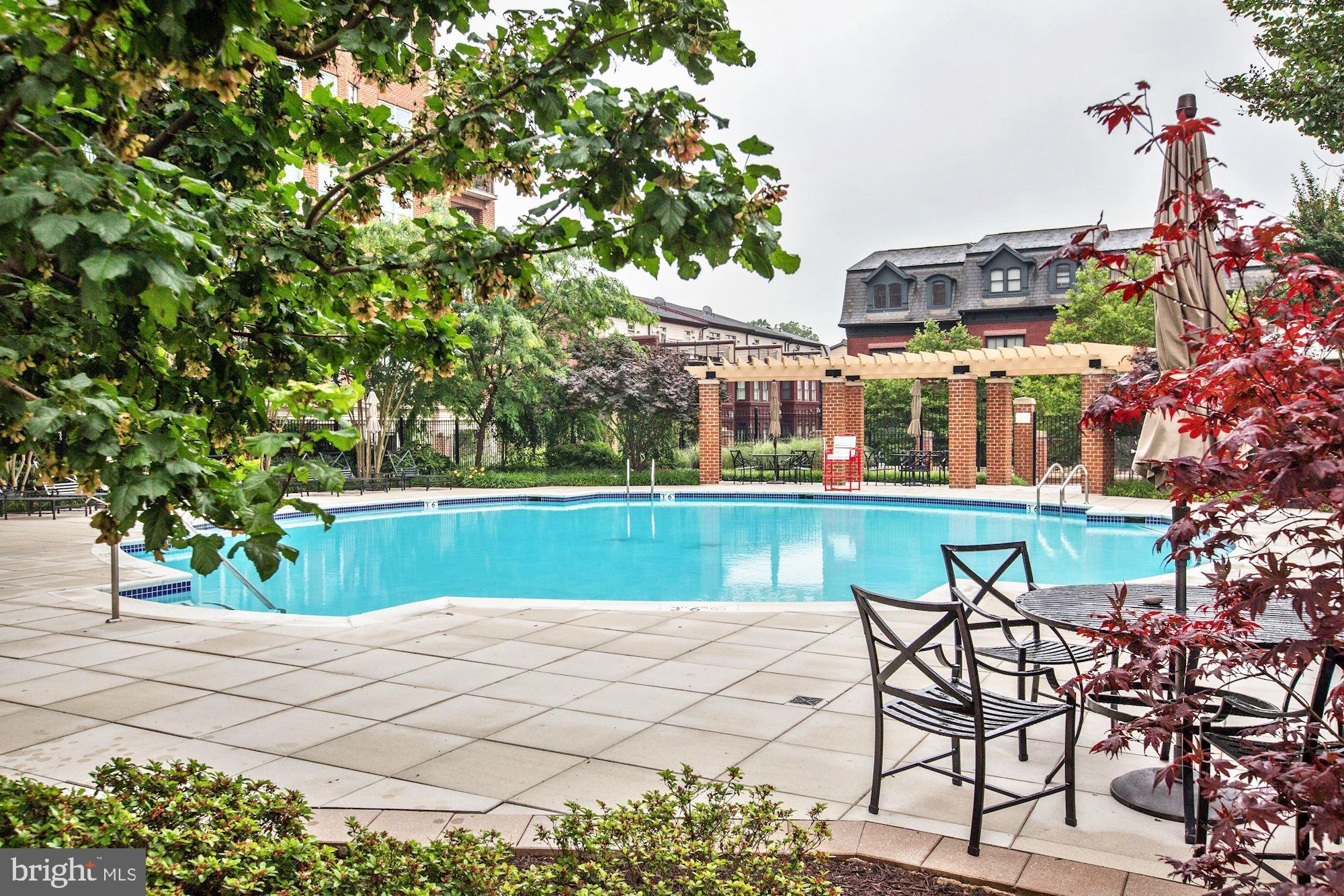 PARK POTOMAC - Residential