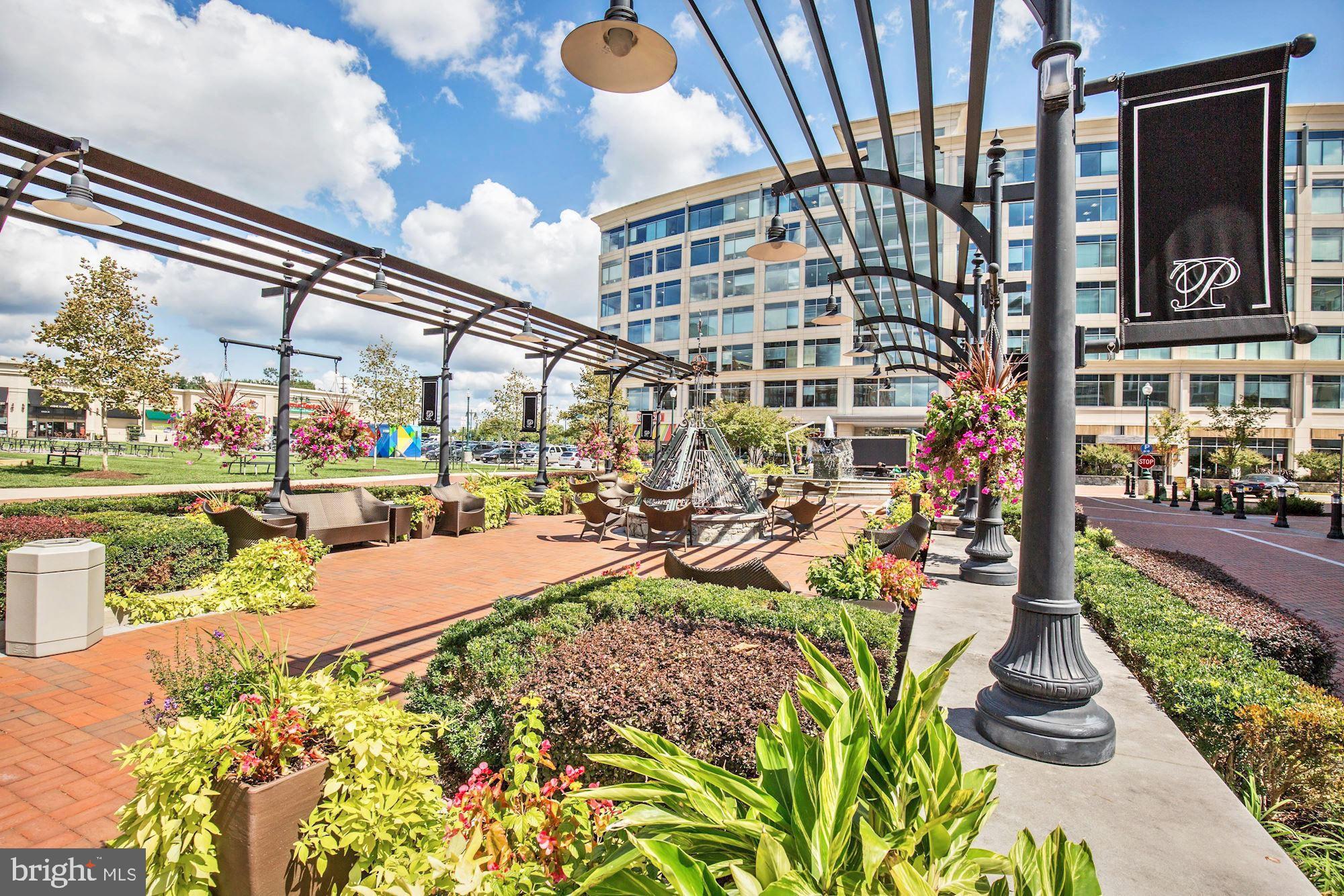 PARK POTOMAC - Residential