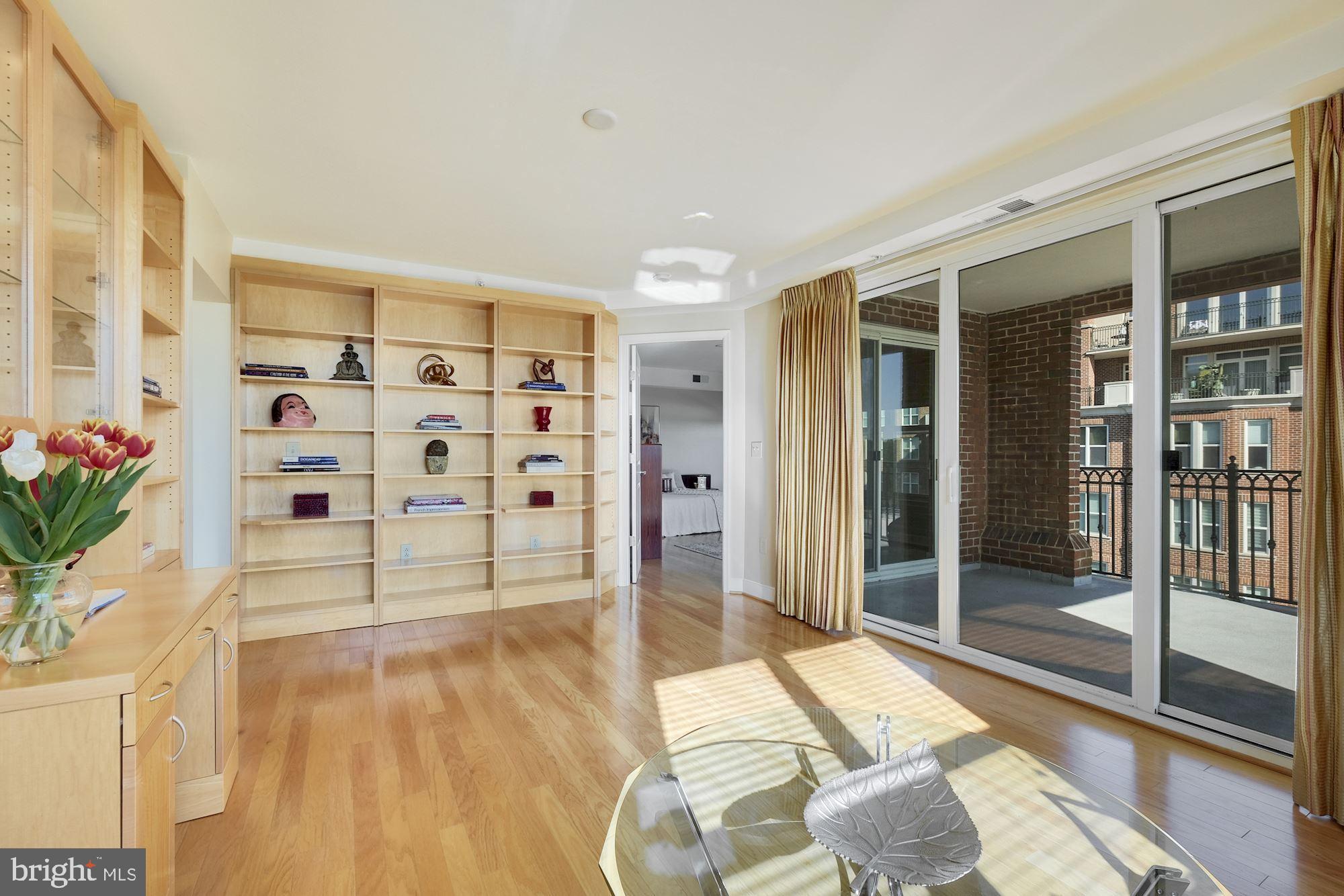 PARK POTOMAC - Residential