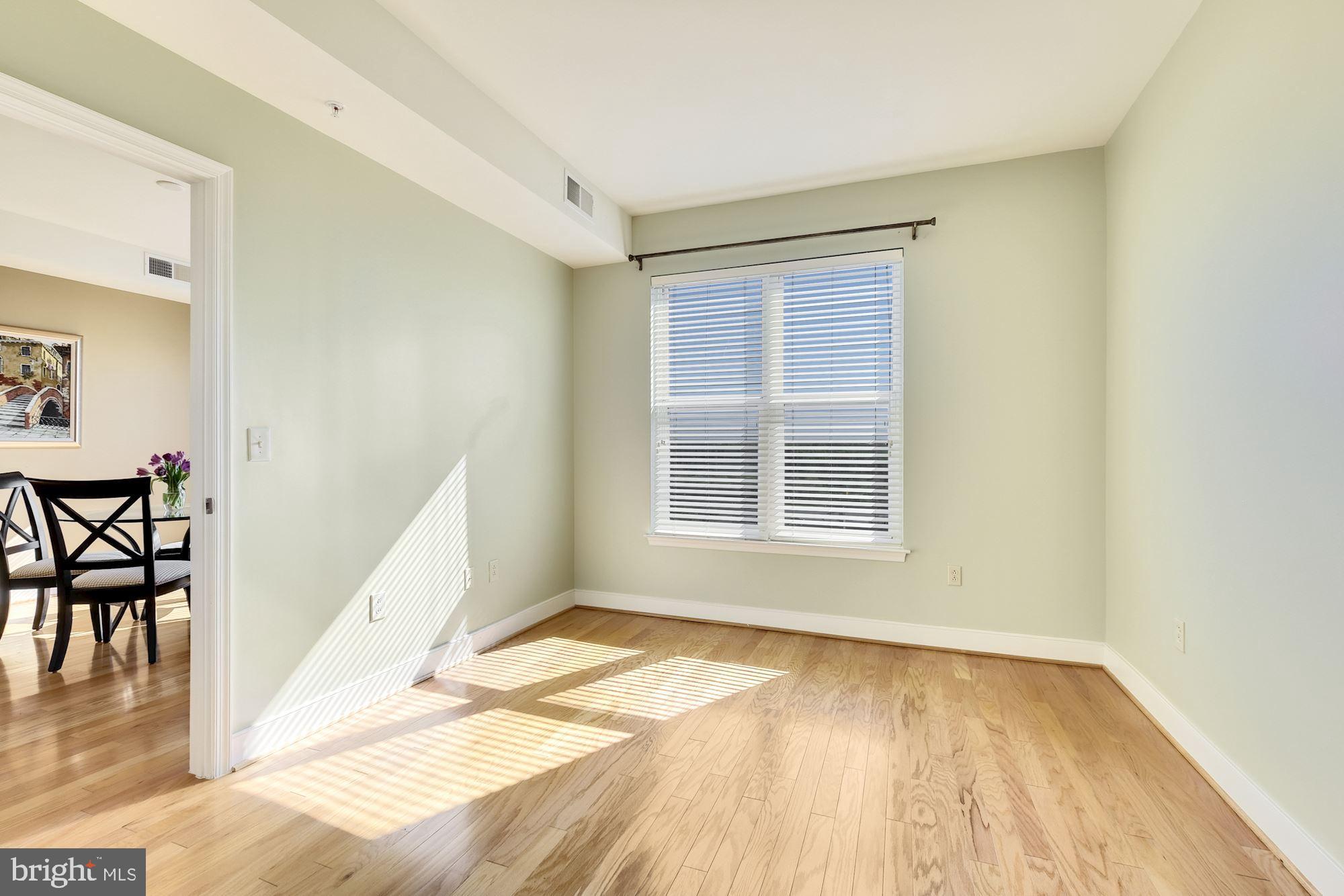 PARK POTOMAC - Residential
