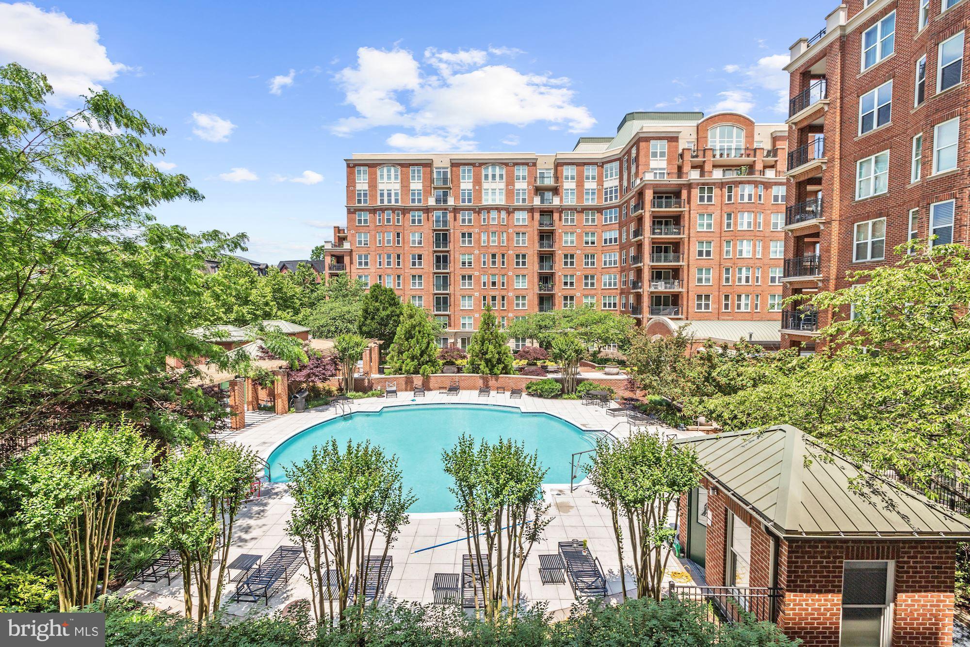PARK POTOMAC - Residential