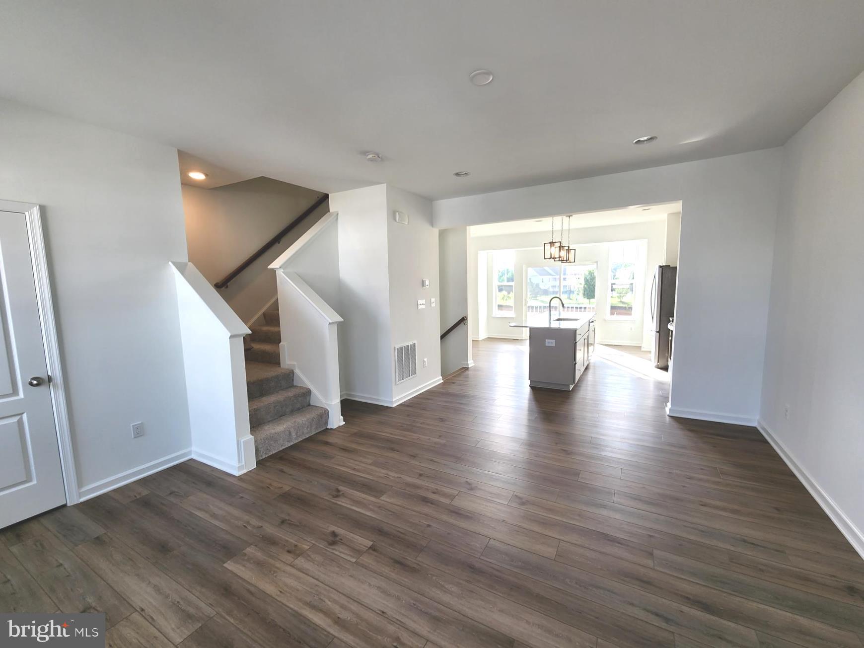 MARTINSBURG STATION - Residential Lease