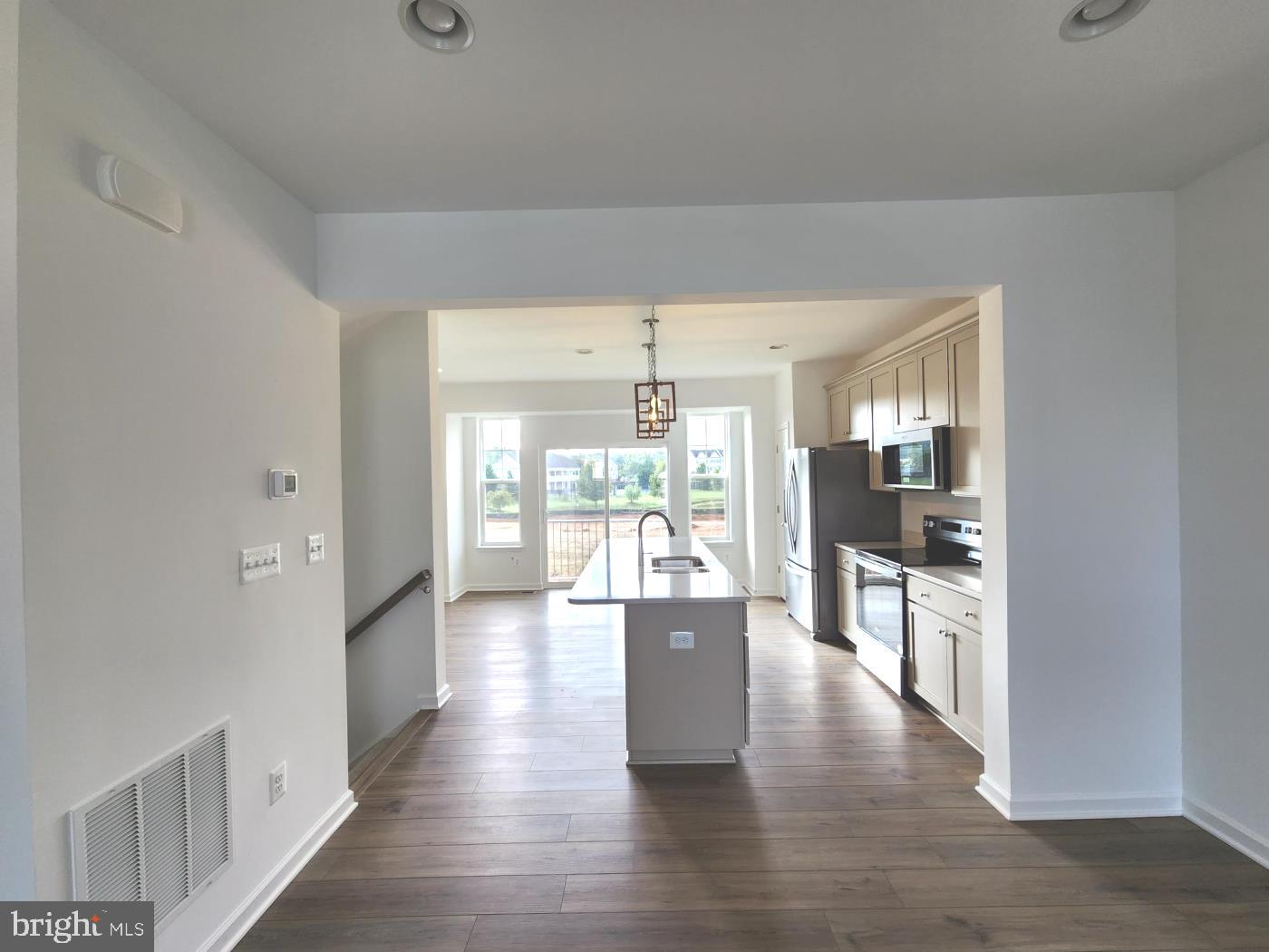 MARTINSBURG STATION - Residential Lease