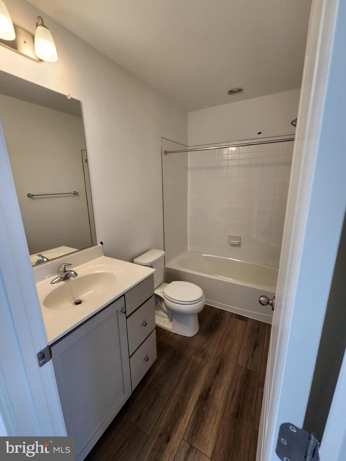 MARTINSBURG STATION - Residential Lease