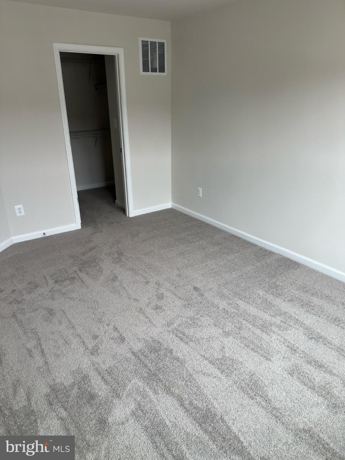 RED CLOVER MEADOWS - Residential Lease