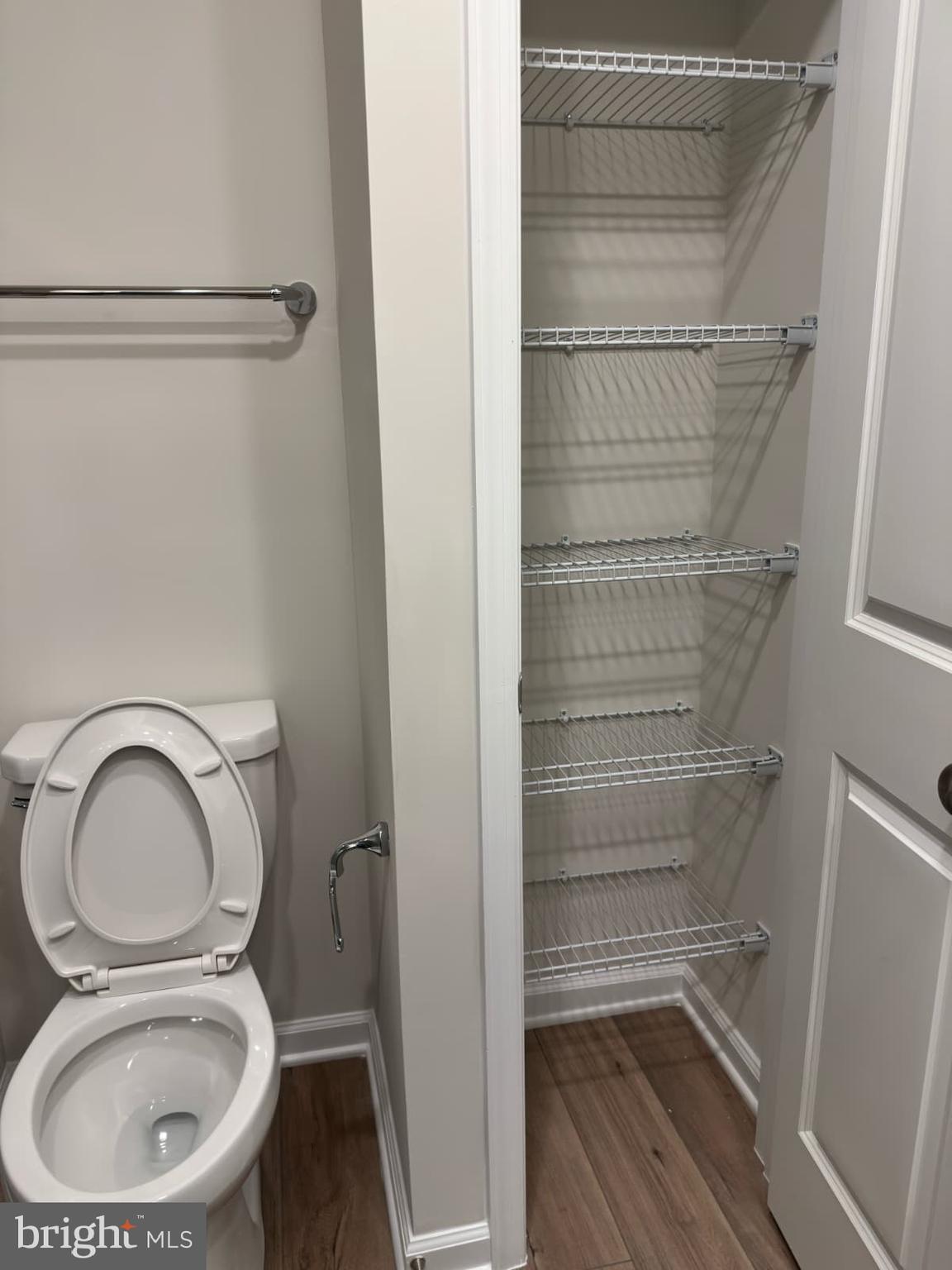 RED CLOVER MEADOWS - Residential Lease