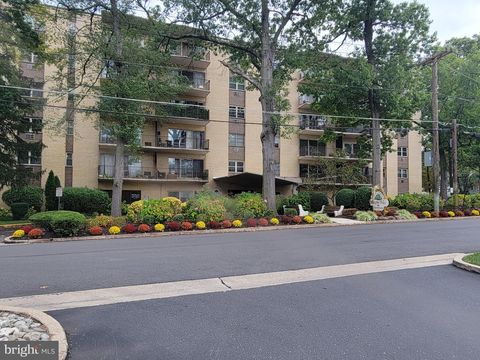 111 CHESTNUT 404 CHERRY HILL NJ 08002