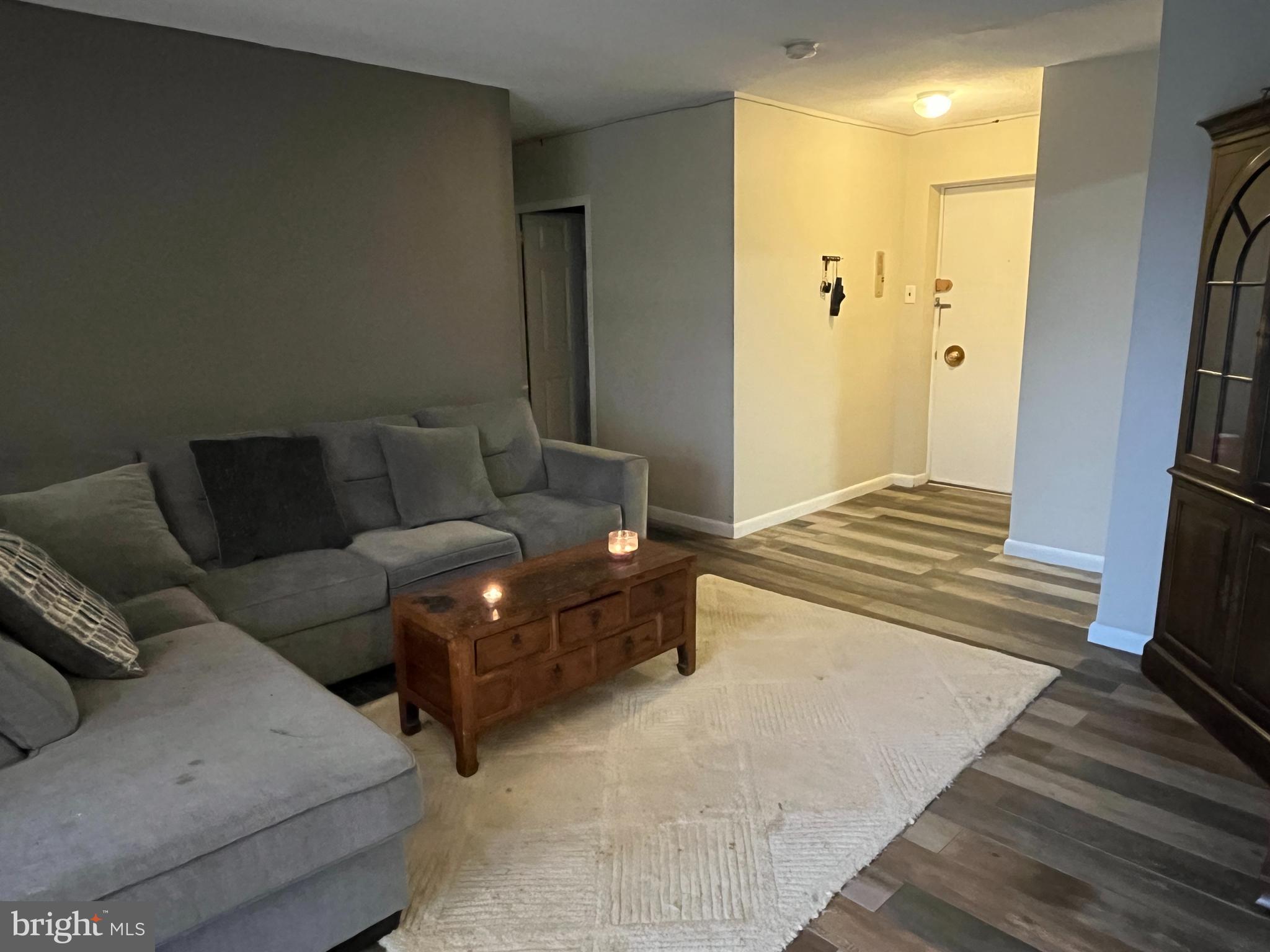 111 CHESTNUT 404