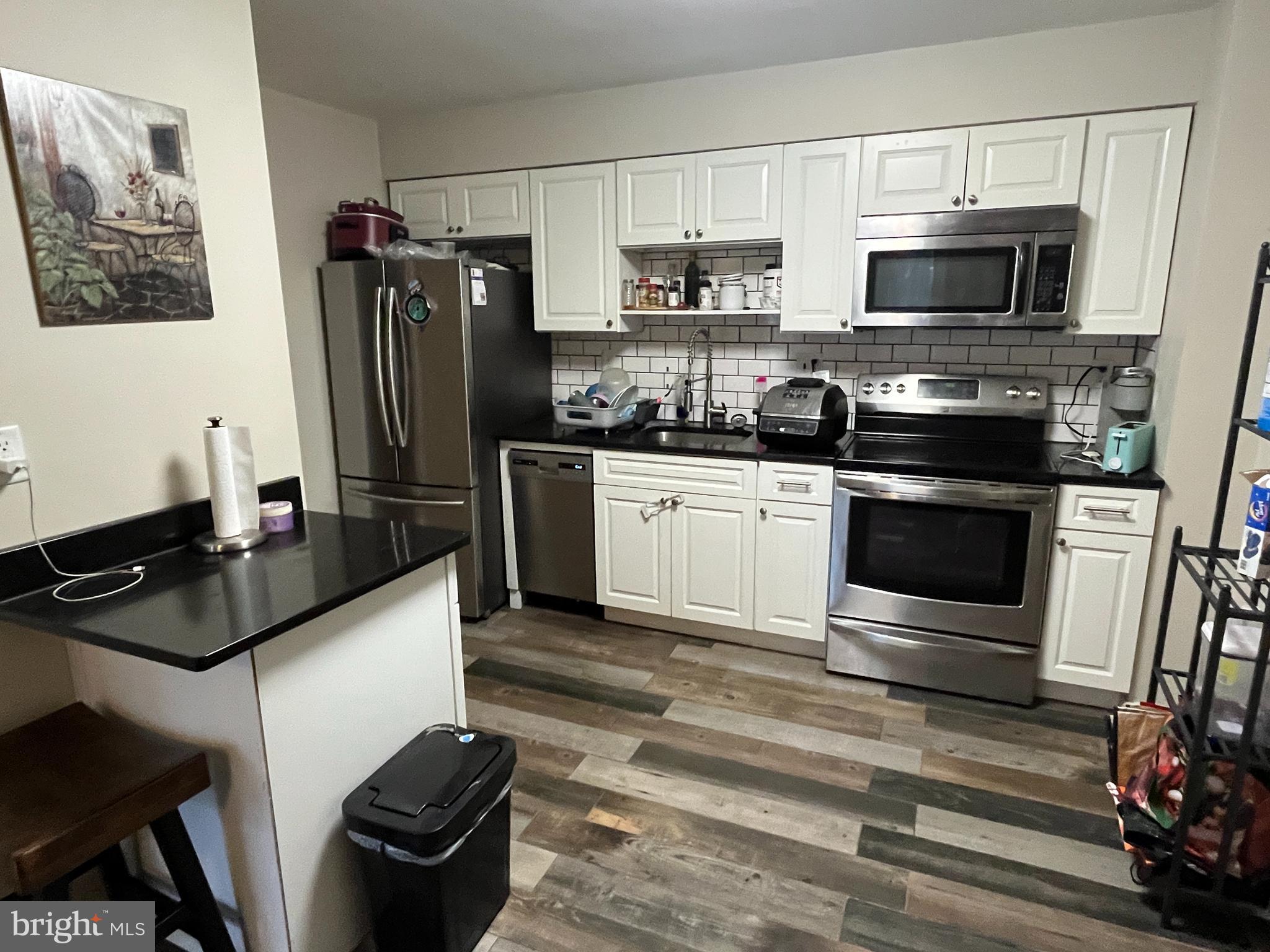111 CHESTNUT 404