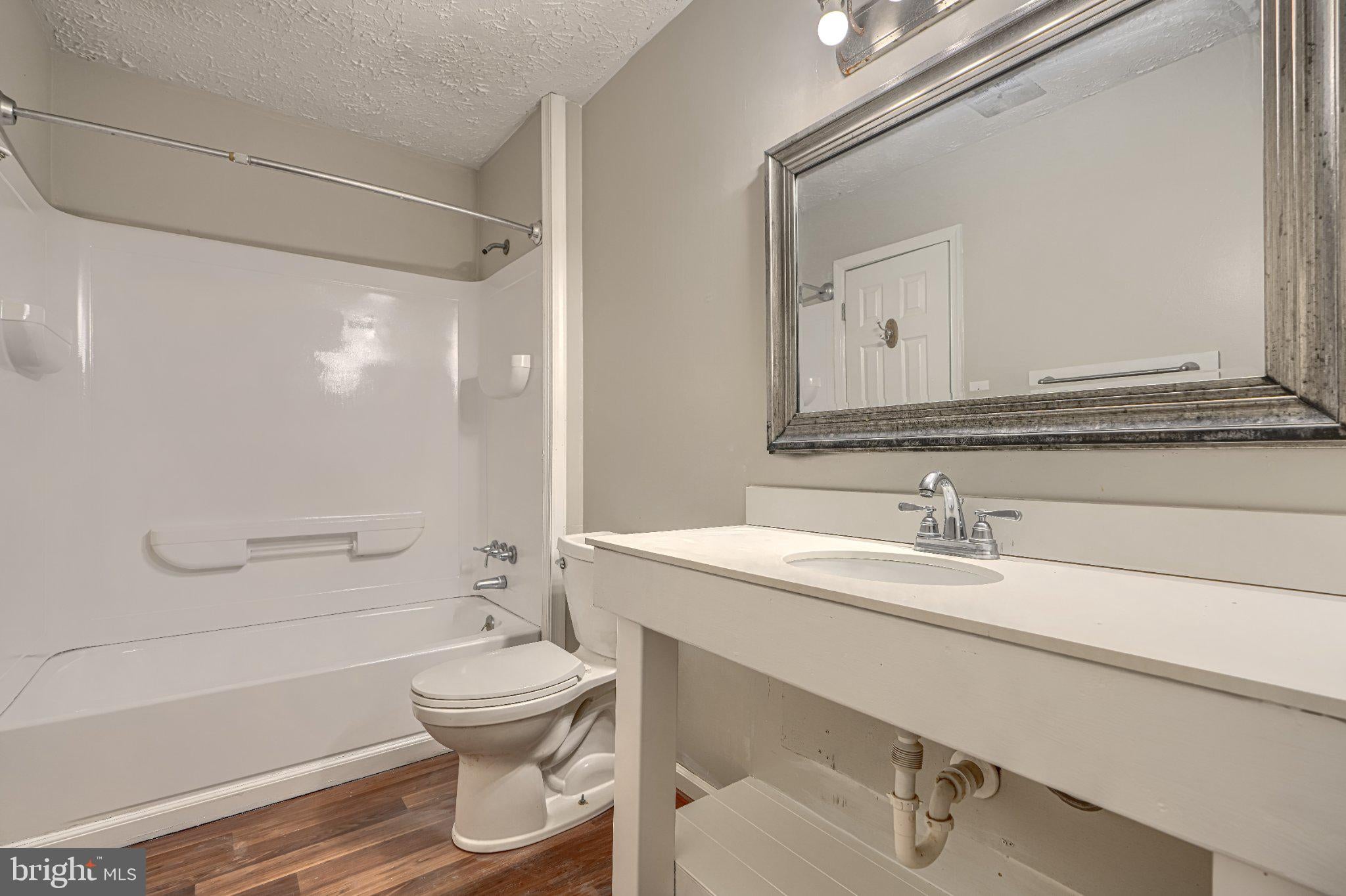 24 KINGS WHARF PLACE