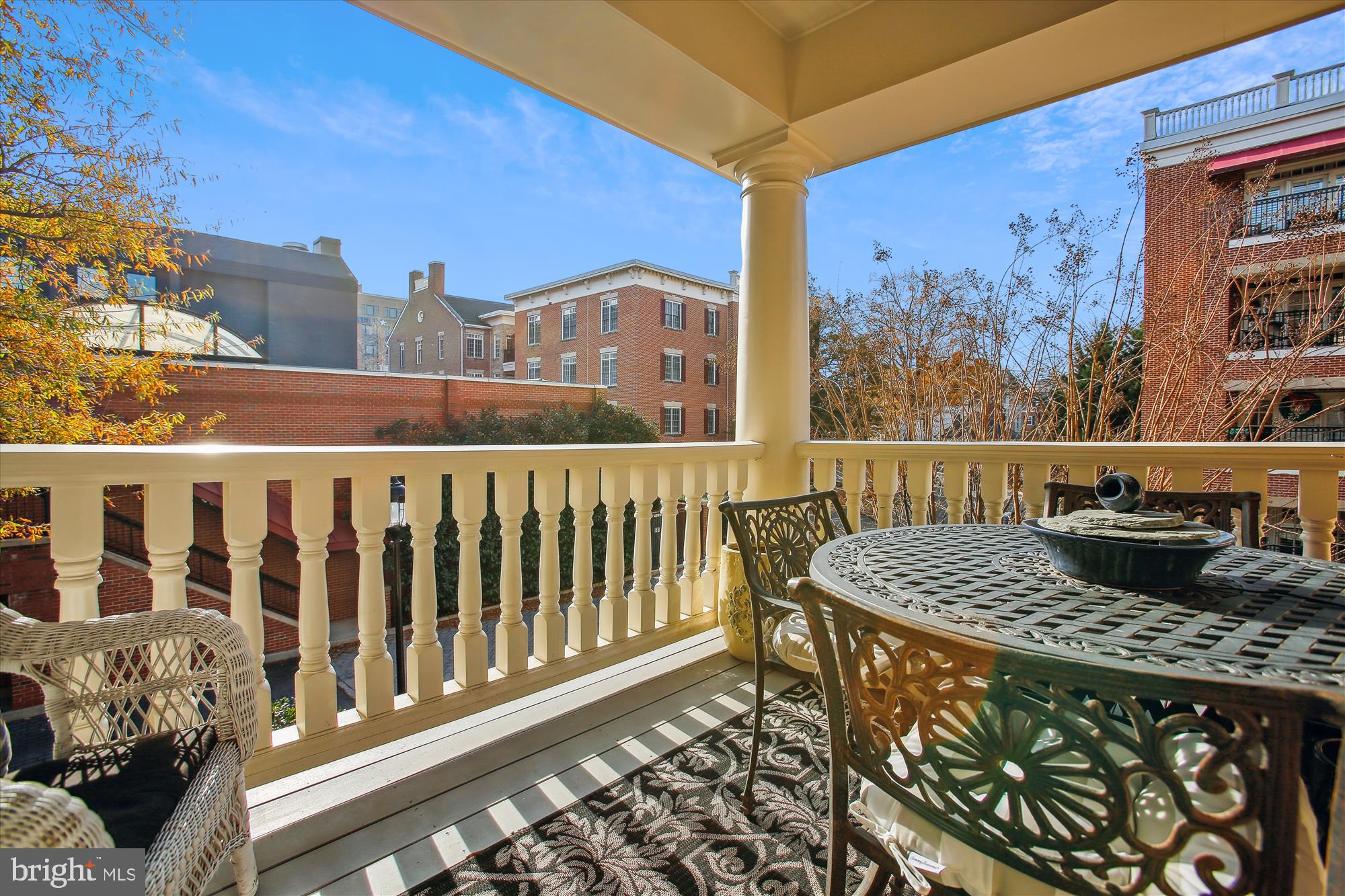 LIBERTY ROW - Residential