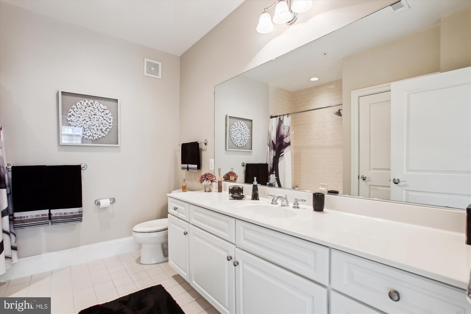 LIBERTY ROW - Residential