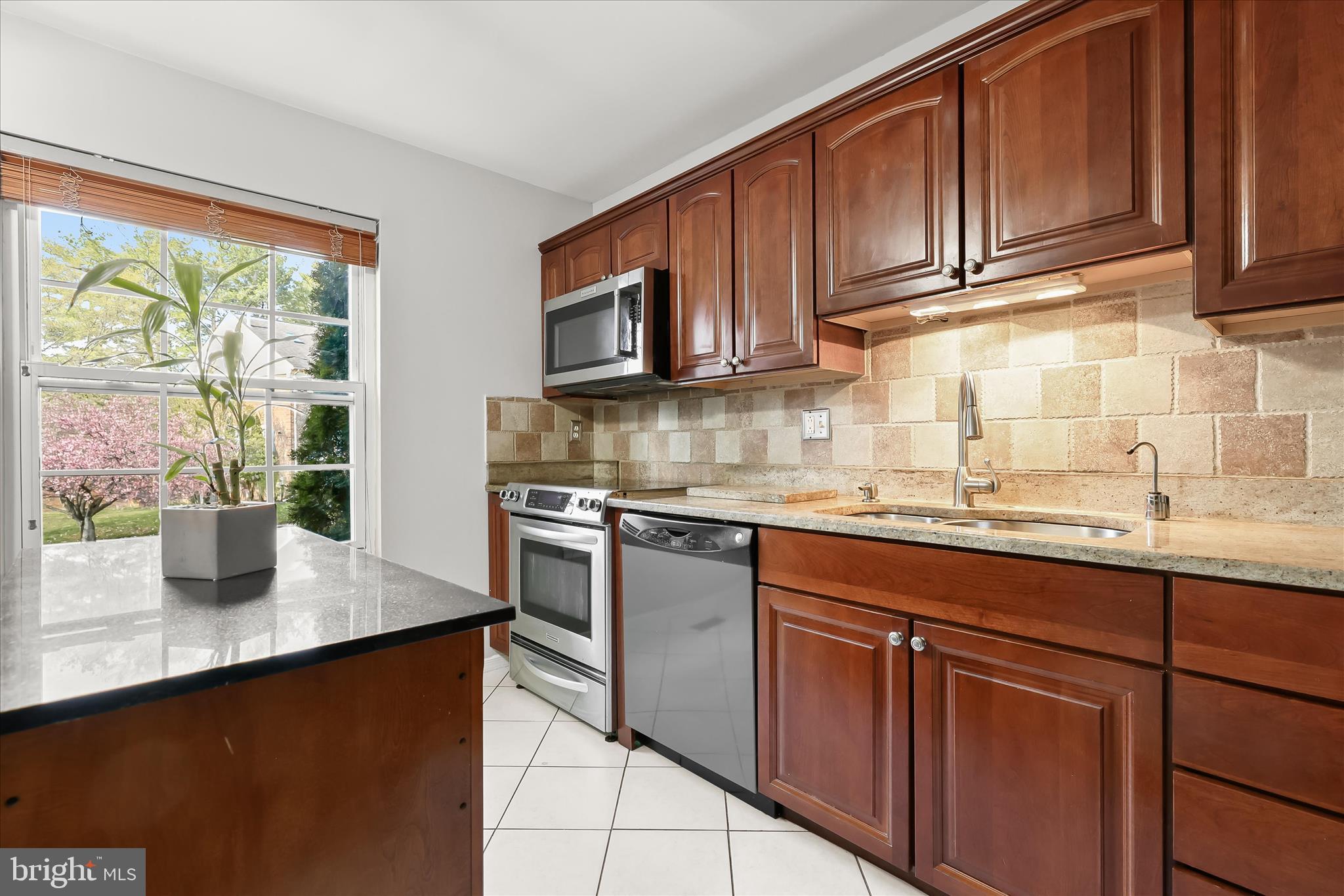 VALLEY CROSSING - Residential