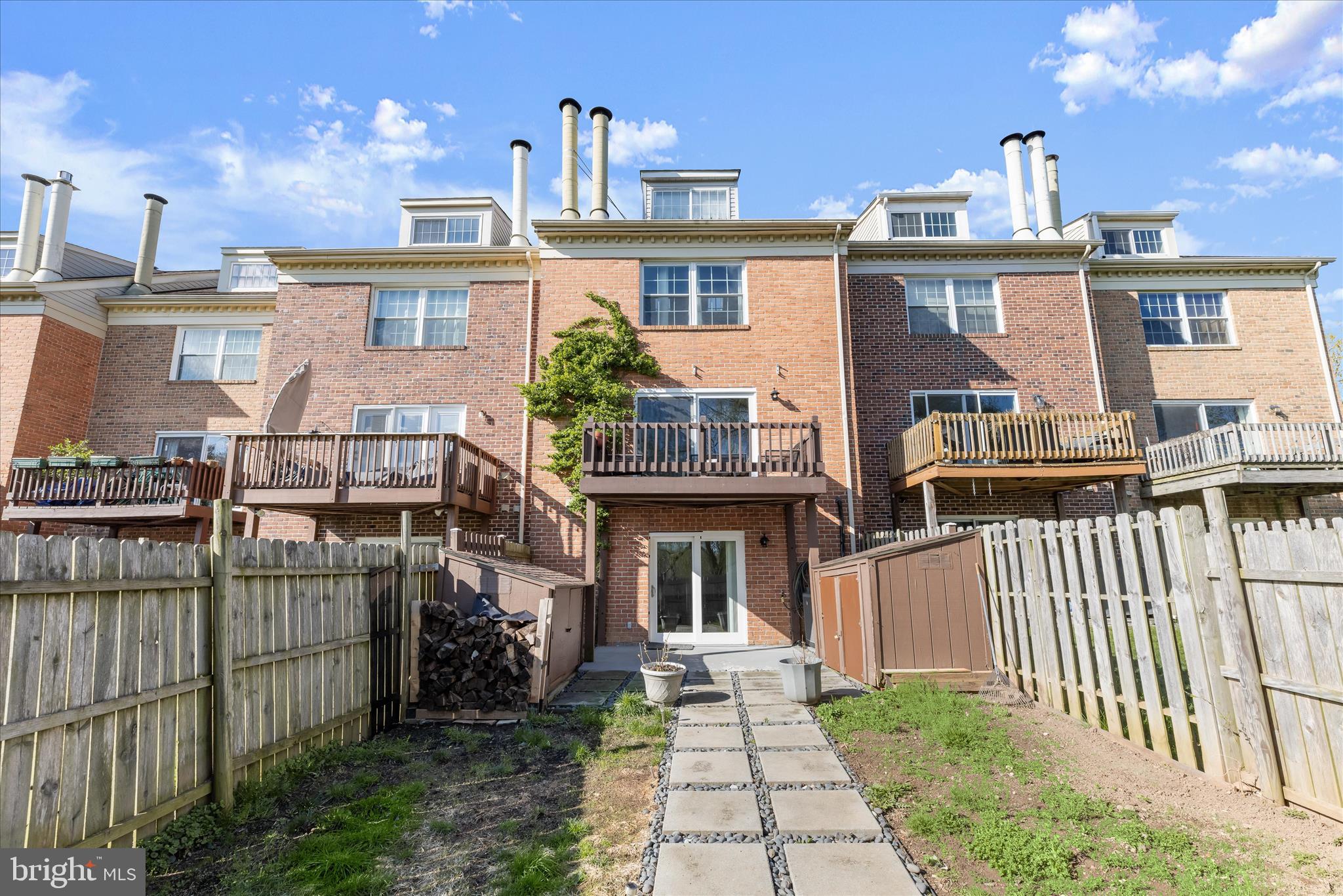 VALLEY CROSSING - Residential