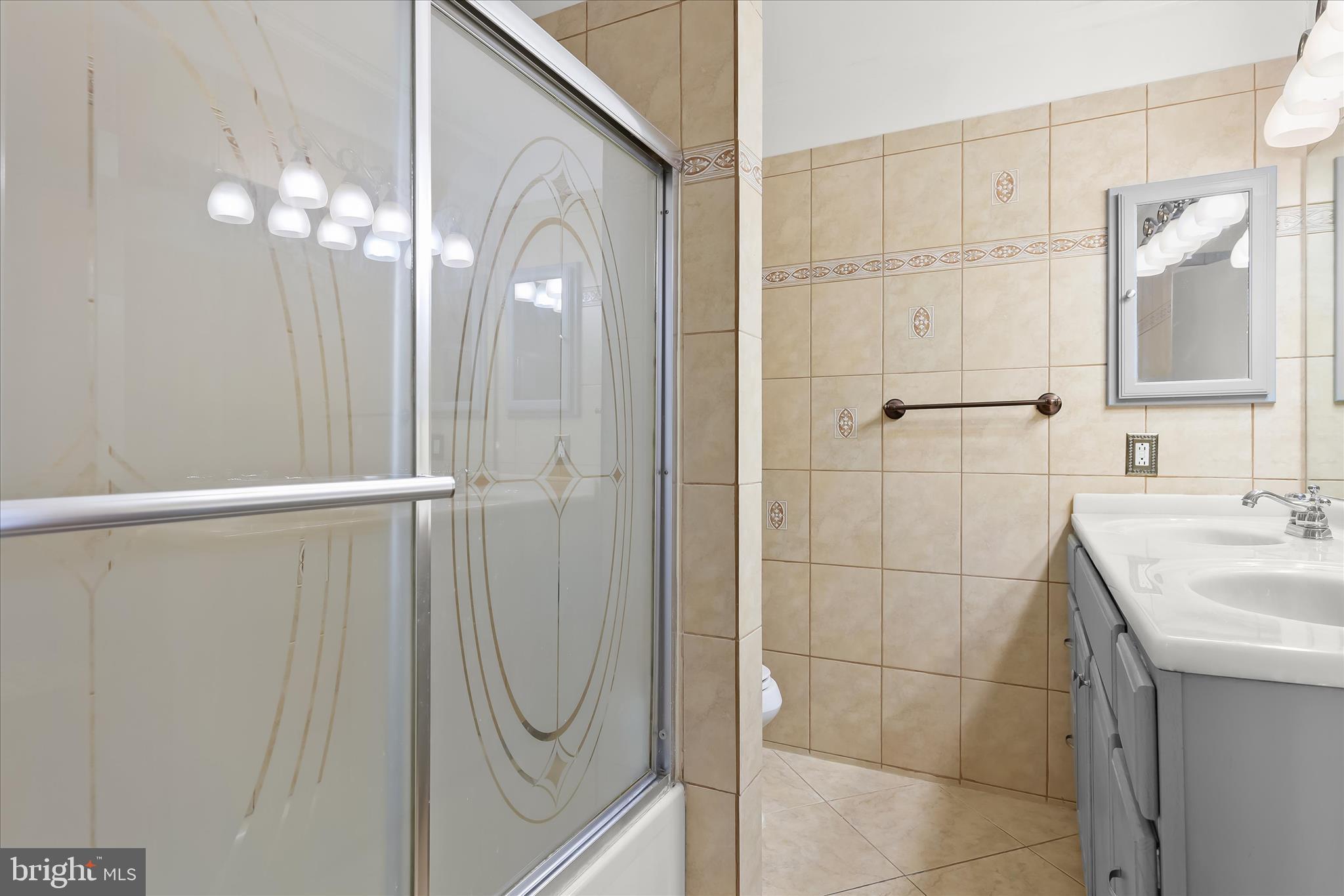 VALLEY CROSSING - Residential