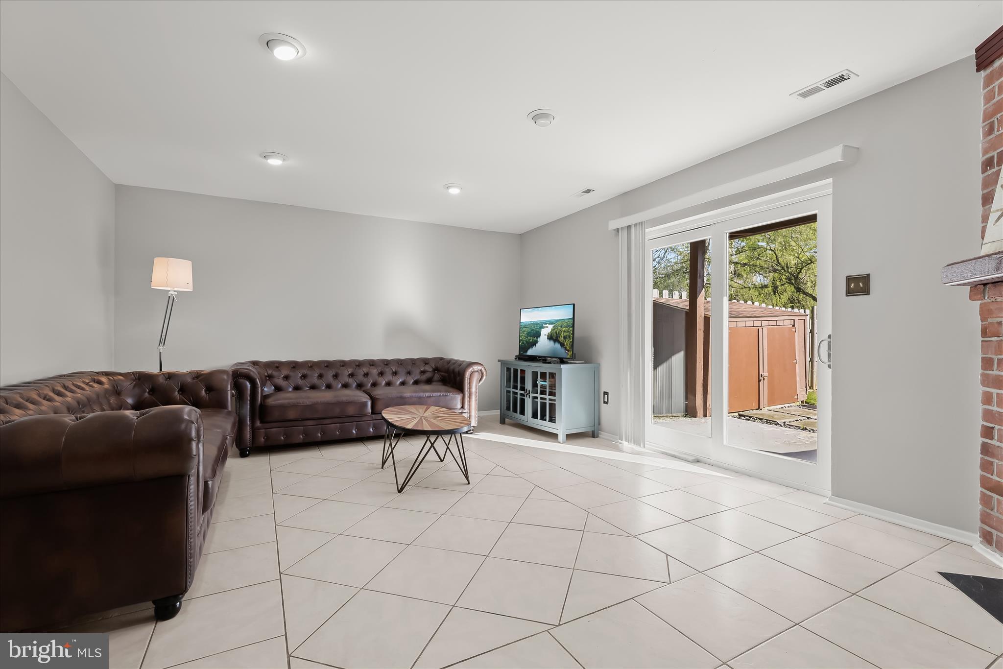 VALLEY CROSSING - Residential