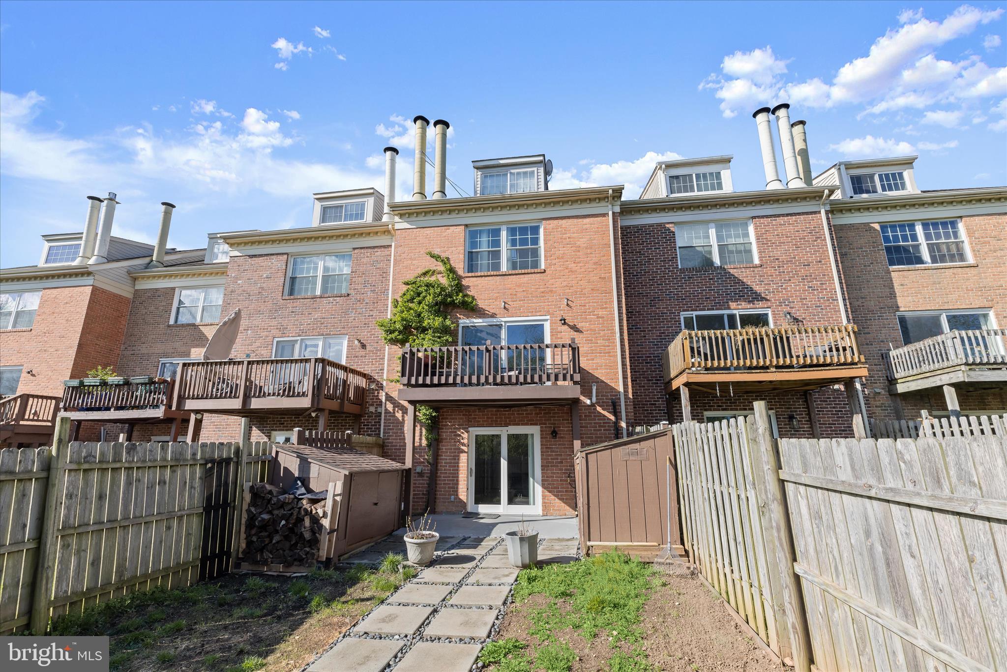 VALLEY CROSSING - Residential