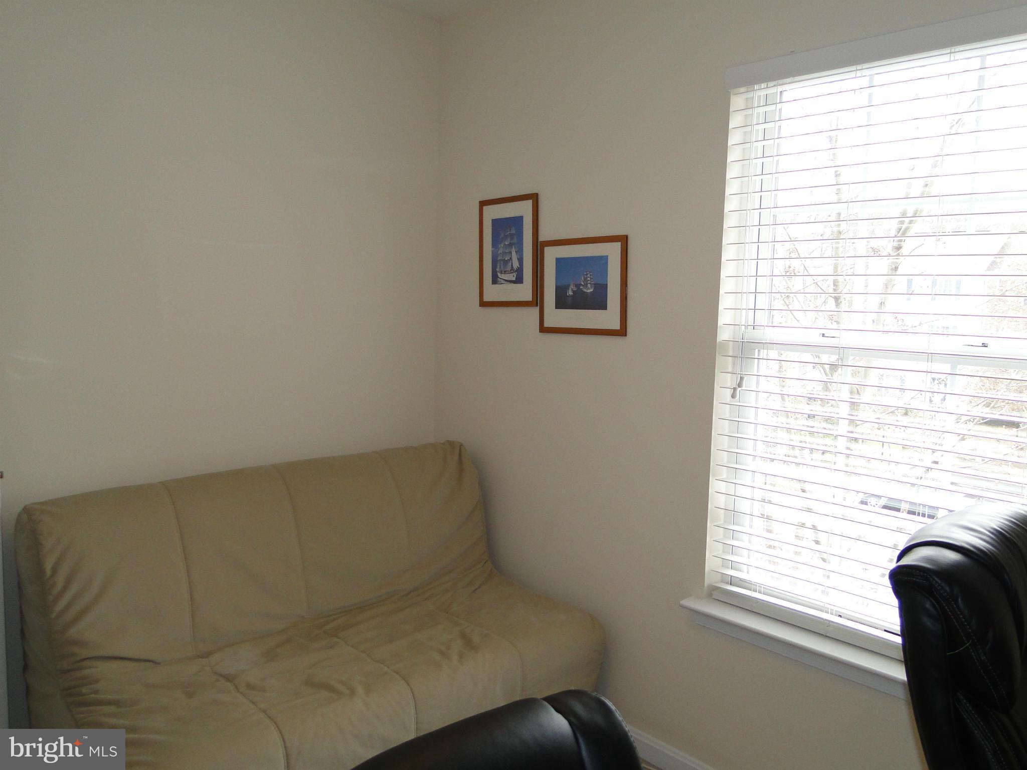 RIVER OAKS - Residential Lease