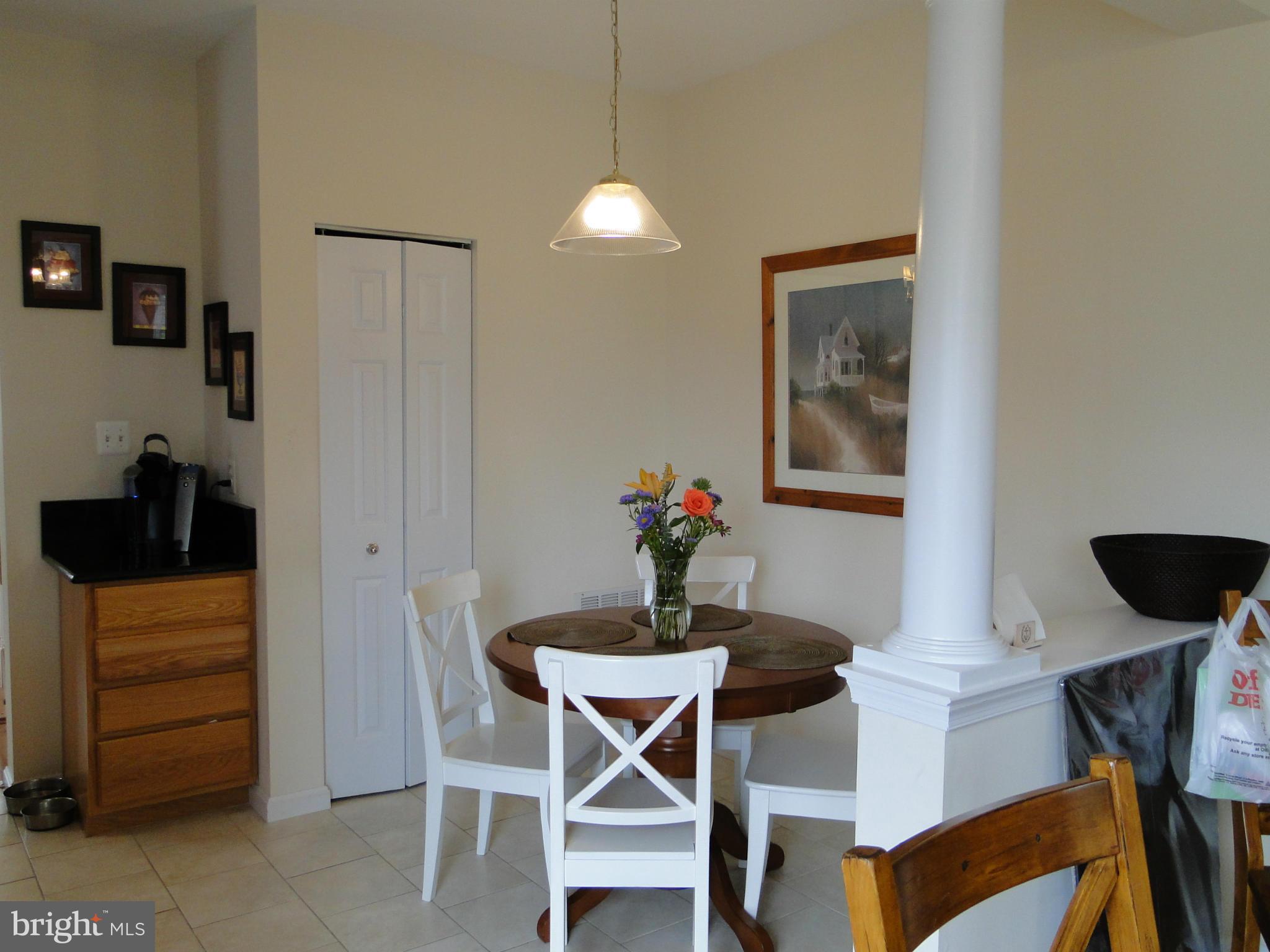 RIVER OAKS - Residential Lease