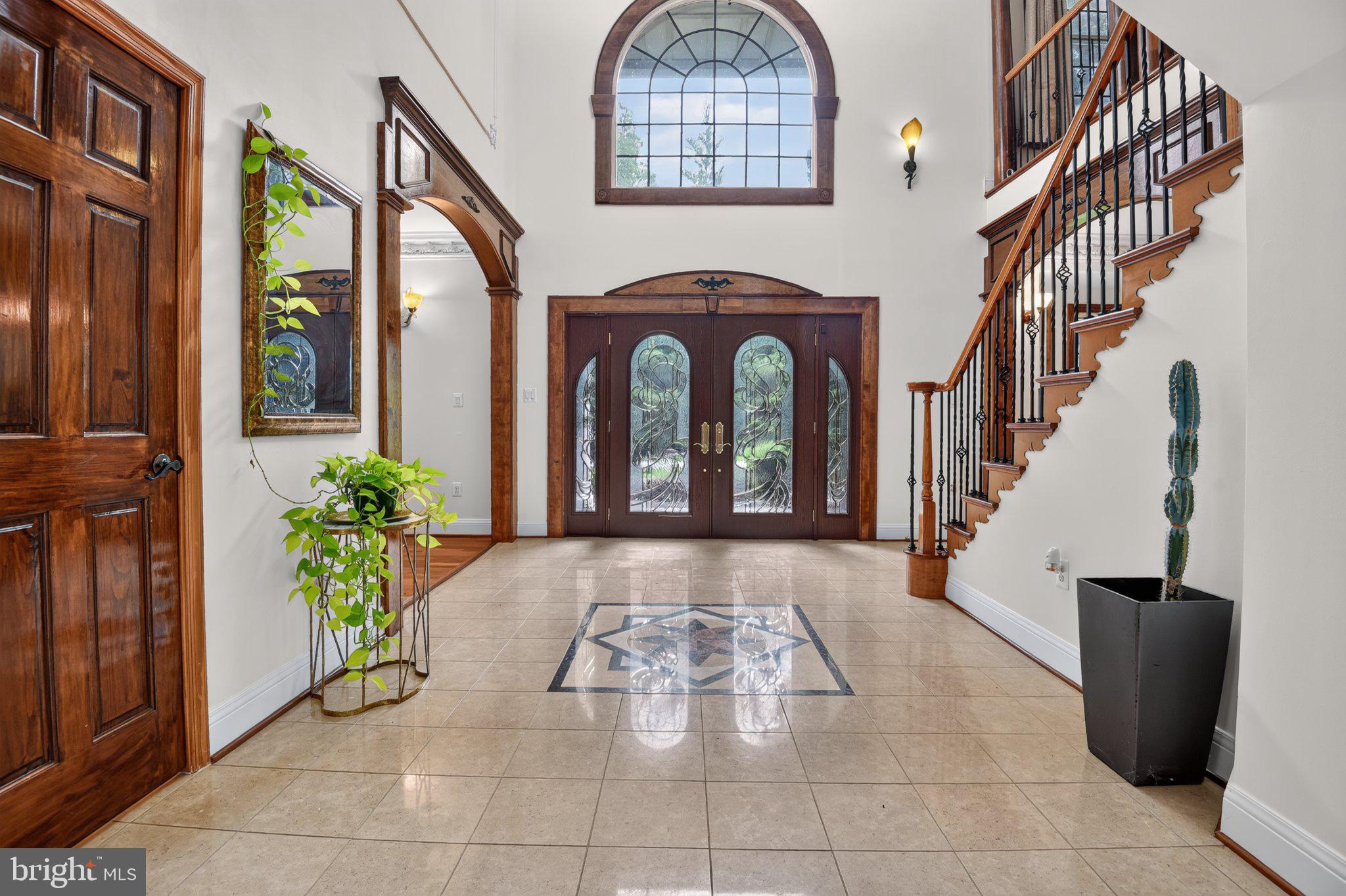 5124 KENWOOD DRIVE