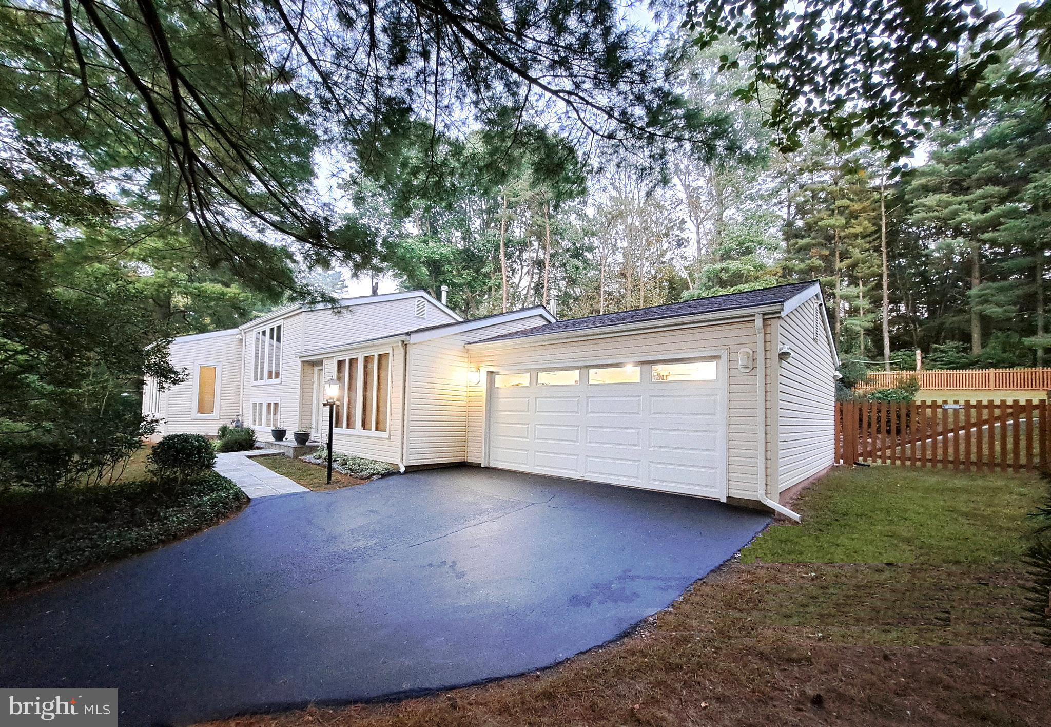 RESTON - Residential