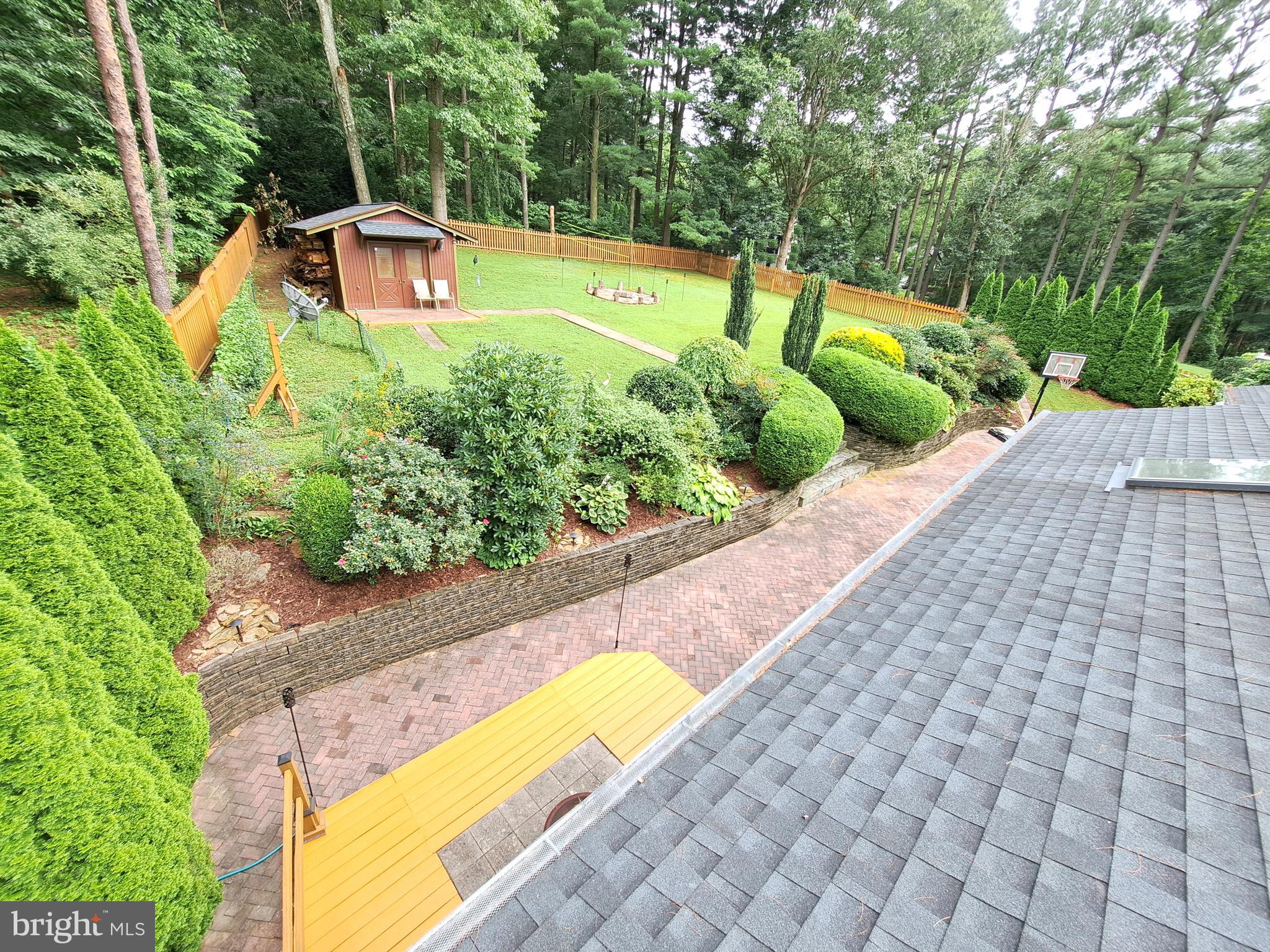 RESTON - Residential