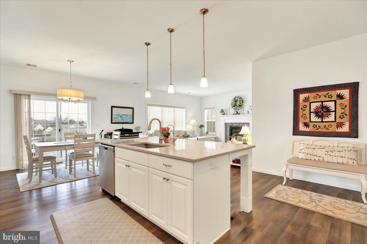 STONECROFT VILLAGE - Residential