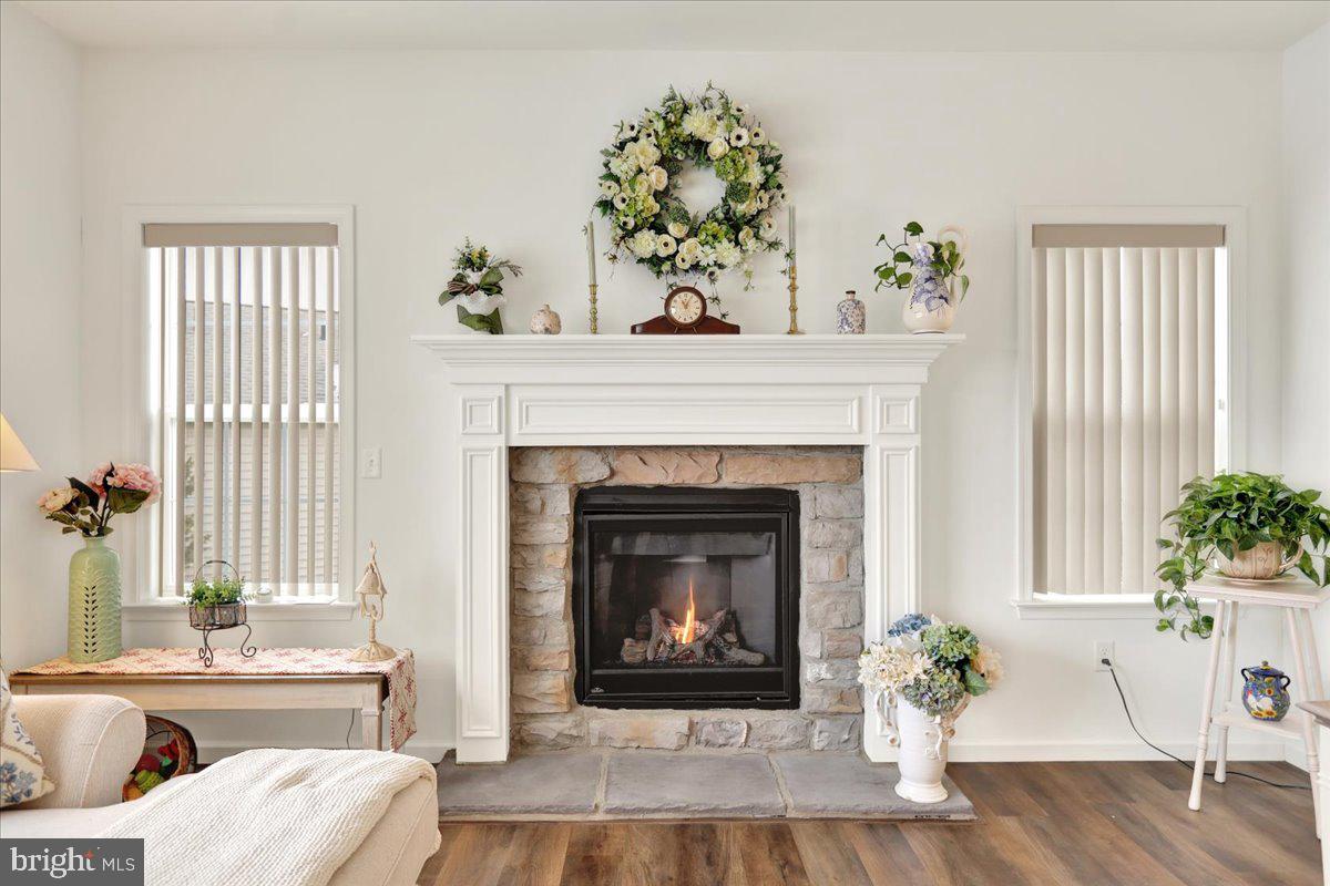 STONECROFT VILLAGE - Residential