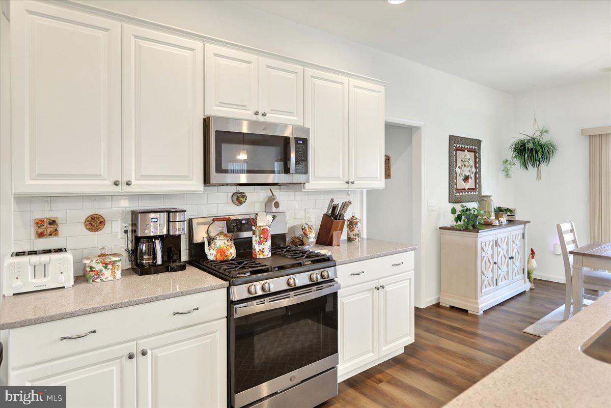 STONECROFT VILLAGE - Residential