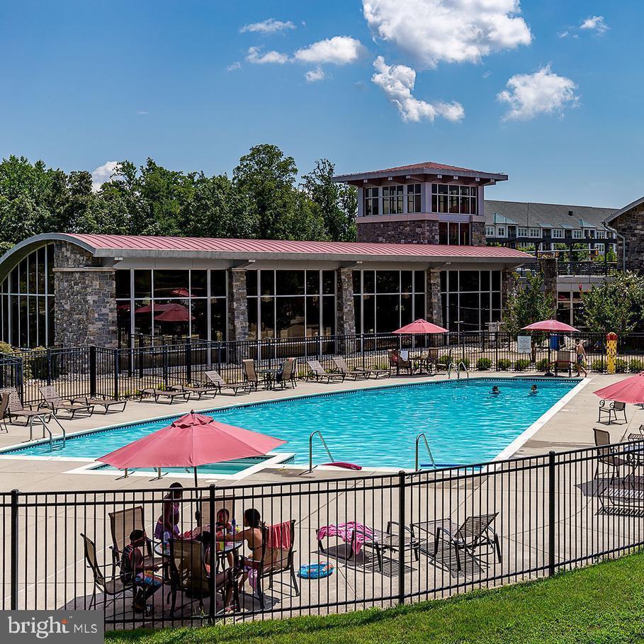 POTOMAC CLUB - Residential