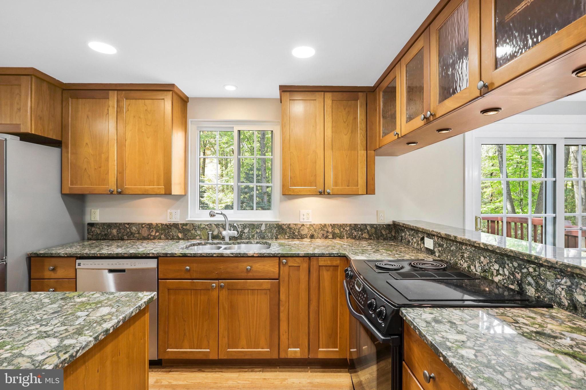 BURKE CENTRE - Residential