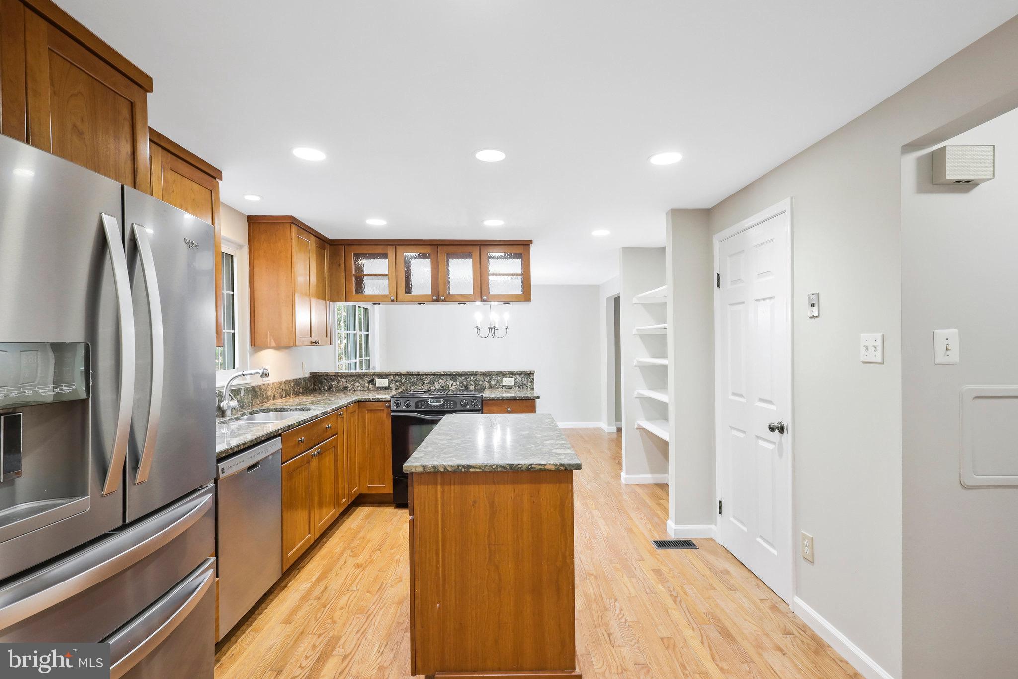 BURKE CENTRE - Residential