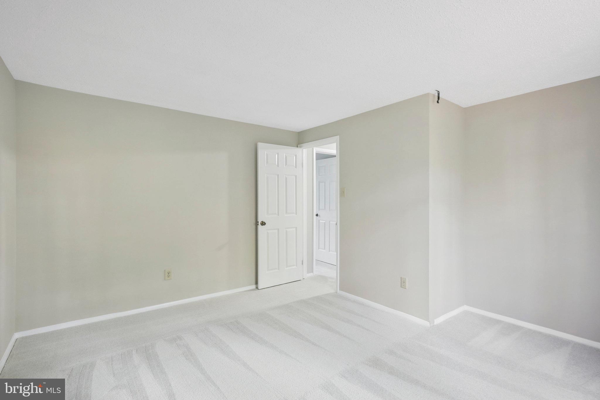 BURKE CENTRE - Residential