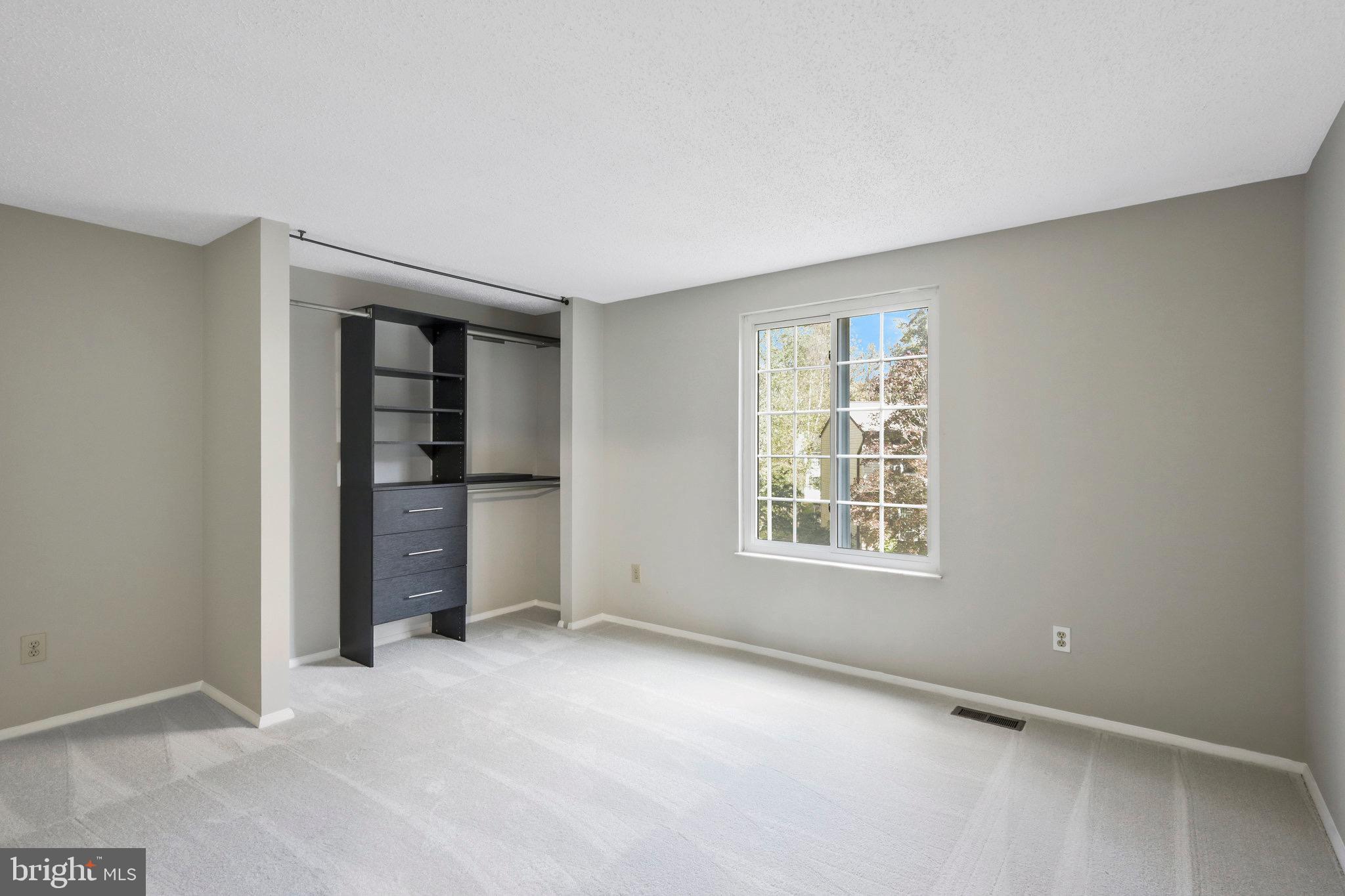 BURKE CENTRE - Residential