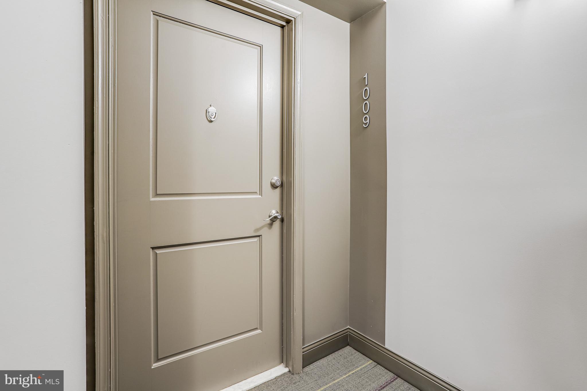 930 WAYNE AVENUE 1009