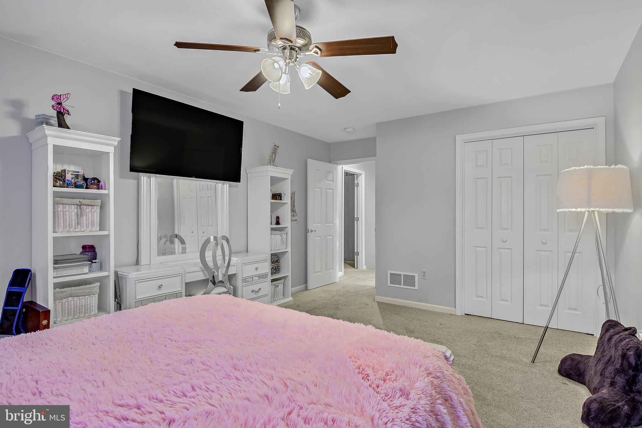 WHELAN CROSSING - Residential