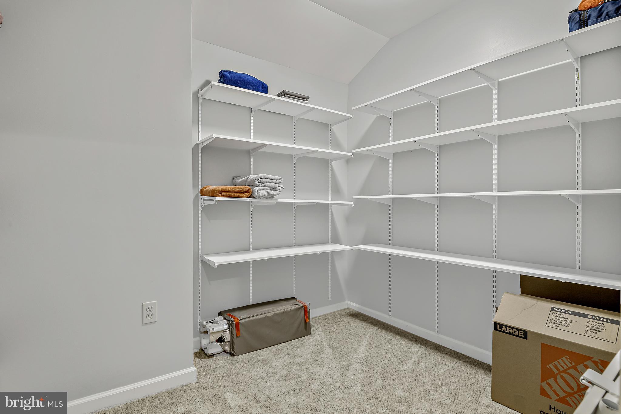 WHELAN CROSSING - Residential